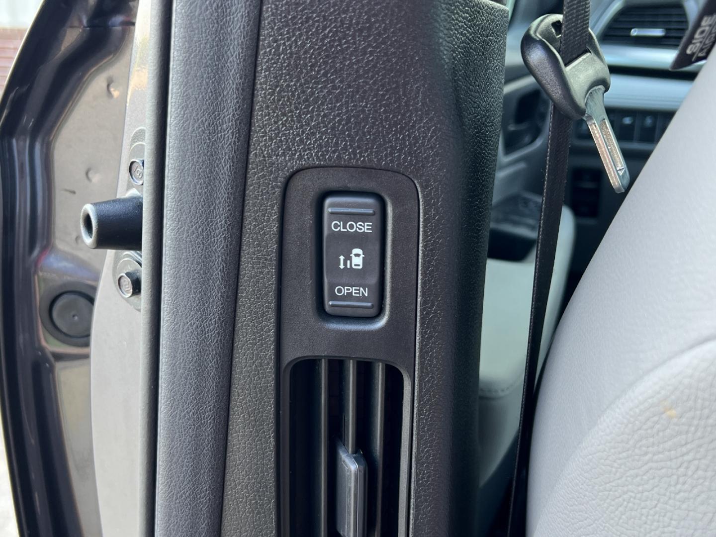 2019 GRAY /Gray Leather Honda Odyssey EX-L (5FNRL6H78KB) with an 3.5L V6 engine, Automatic transmission, located at 2990 Old Orchard Rd., Jackson, MO, 63755, 37.354214, -89.612106 - 2019 Honda Odyssey EX-L 81xxx miles Front Wheel Drive 3.5L V6 Automatic Leather 3rd Row Navigation Rear Entertainment Backup Camera Power/Heated Seats Sunroof Bluetooth Remote Start Cruise Power Windows/Locks/Mirrors We have financing available and we accept trades! Fill out a credit - Photo#40