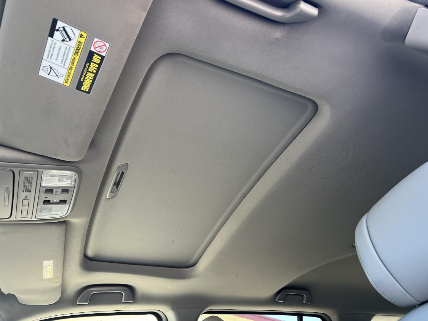 2011 SILVER /Gray Leather Honda Pilot EX-L 4WD (5FNYF4H59BB) with an 3.5L V6 engine, Automatic transmission, located at 506 S. Kingshighway, Cape Girardeau, MO, 63703, (573) 235-5000, 37.294991, -89.553635 - 2011 Honda Pilot EX-L 194xxx miles All Wheel Drive 3.5L V6 Automatic Leather 3rd Row Backup Camera Power/Heated Seats Sunroof Bluetooth Cruise Power Windows/Locks/Mirrors We have financing available and we accept trades! Fill out a credit application on our website or come by today! If - Photo#5