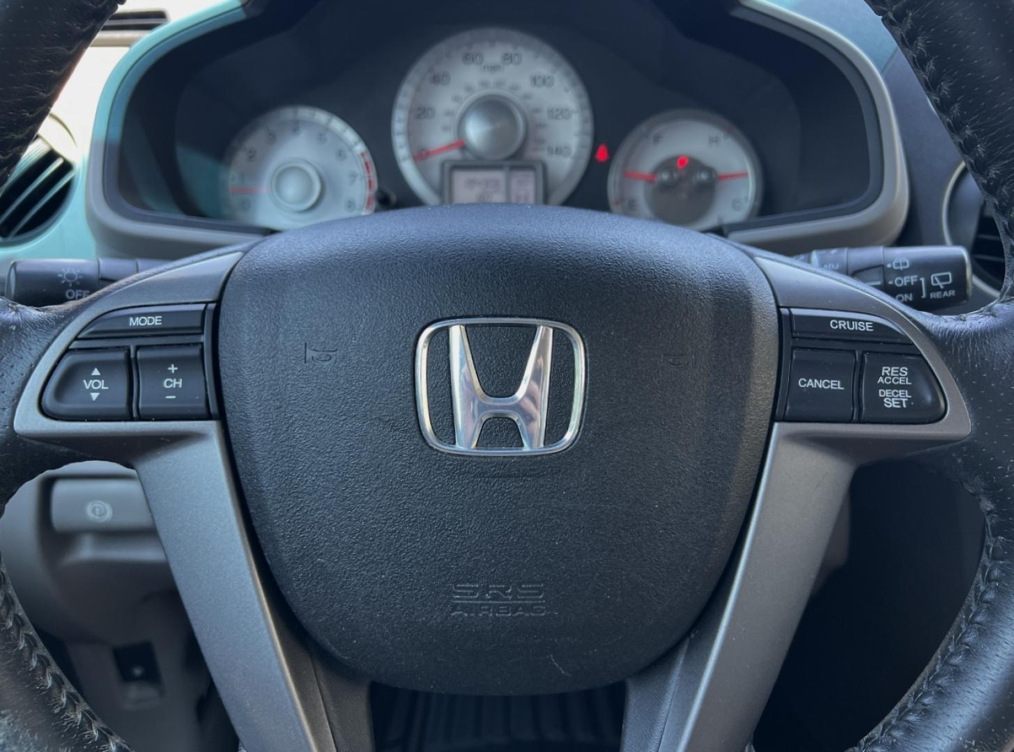 2011 SILVER /Gray Leather Honda Pilot EX-L 4WD (5FNYF4H59BB) with an 3.5L V6 engine, Automatic transmission, located at 506 S. Kingshighway, Cape Girardeau, MO, 63703, (573) 235-5000, 37.294991, -89.553635 - 2011 Honda Pilot EX-L 194xxx miles All Wheel Drive 3.5L V6 Automatic Leather 3rd Row Backup Camera Power/Heated Seats Sunroof Bluetooth Cruise Power Windows/Locks/Mirrors We have financing available and we accept trades! Fill out a credit application on our website or come by today! If - Photo#24