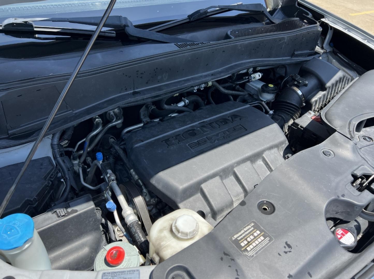 2011 SILVER /Gray Leather Honda Pilot EX-L 4WD (5FNYF4H59BB) with an 3.5L V6 engine, Automatic transmission, located at 506 S. Kingshighway, Cape Girardeau, MO, 63703, (573) 235-5000, 37.294991, -89.553635 - 2011 Honda Pilot EX-L 194xxx miles All Wheel Drive 3.5L V6 Automatic Leather 3rd Row Backup Camera Power/Heated Seats Sunroof Bluetooth Cruise Power Windows/Locks/Mirrors We have financing available and we accept trades! Fill out a credit application on our website or come by today! If - Photo#33