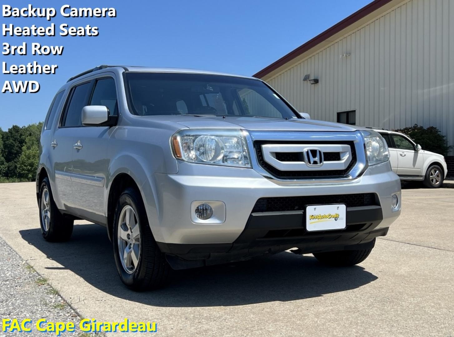 2011 SILVER /Gray Leather Honda Pilot EX-L 4WD (5FNYF4H59BB) with an 3.5L V6 engine, Automatic transmission, located at 506 S. Kingshighway, Cape Girardeau, MO, 63703, (573) 235-5000, 37.294991, -89.553635 - 2011 Honda Pilot EX-L 194xxx miles All Wheel Drive 3.5L V6 Automatic Leather 3rd Row Backup Camera Power/Heated Seats Sunroof Bluetooth Cruise Power Windows/Locks/Mirrors We have financing available and we accept trades! Fill out a credit application on our website or come by today! If - Photo#0
