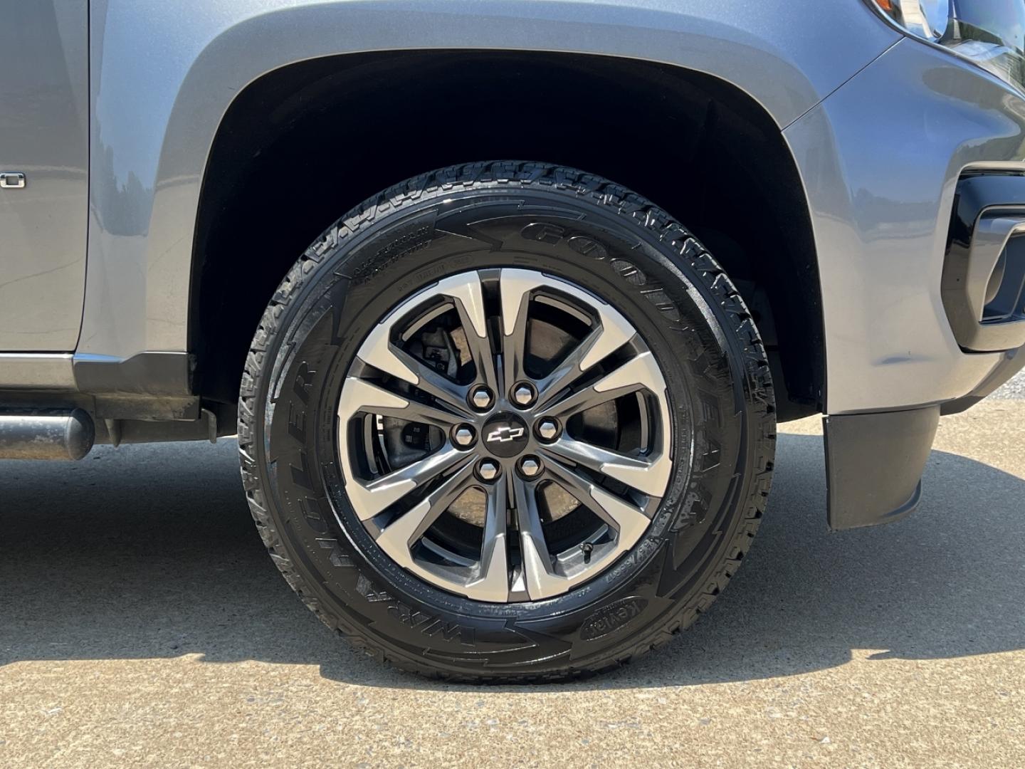2021 GRAY /Gray Cloth/Leatherette Chevrolet Colorado Z71 Off Road Crew Cab Long Box 4WD (1GCGTDEN0M1) with an 3.6L V6 engine, Automatic transmission, located at 506 S. Kingshighway, Cape Girardeau, MO, 63703, (573) 235-5000, 37.294991, -89.553635 - 2021 Chevrolet Colorado Z71 Off Road Only 34xxx miles 4x4 3.6L V6 Automatic Cloth/Leatherette Backup Camera Power Driver Seat Heated Seats Bluetooth Remote Start Cruise Power Windows/Locks/Mirrors We have financing available and we accept trades! Fill out a credit application on our web - Photo#41