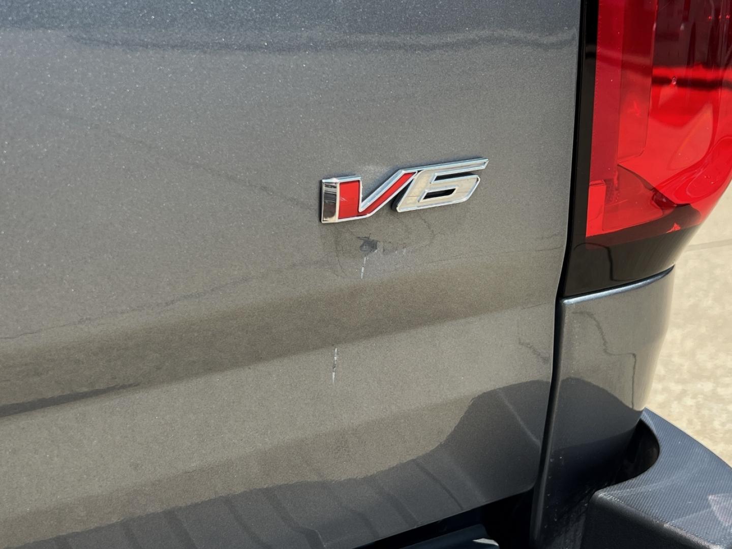 2021 GRAY /Gray Cloth/Leatherette Chevrolet Colorado Z71 Off Road Crew Cab Long Box 4WD (1GCGTDEN0M1) with an 3.6L V6 engine, Automatic transmission, located at 506 S. Kingshighway, Cape Girardeau, MO, 63703, (573) 235-5000, 37.294991, -89.553635 - 2021 Chevrolet Colorado Z71 Off Road Only 34xxx miles 4x4 3.6L V6 Automatic Cloth/Leatherette Backup Camera Power Driver Seat Heated Seats Bluetooth Remote Start Cruise Power Windows/Locks/Mirrors We have financing available and we accept trades! Fill out a credit application on our web - Photo#42