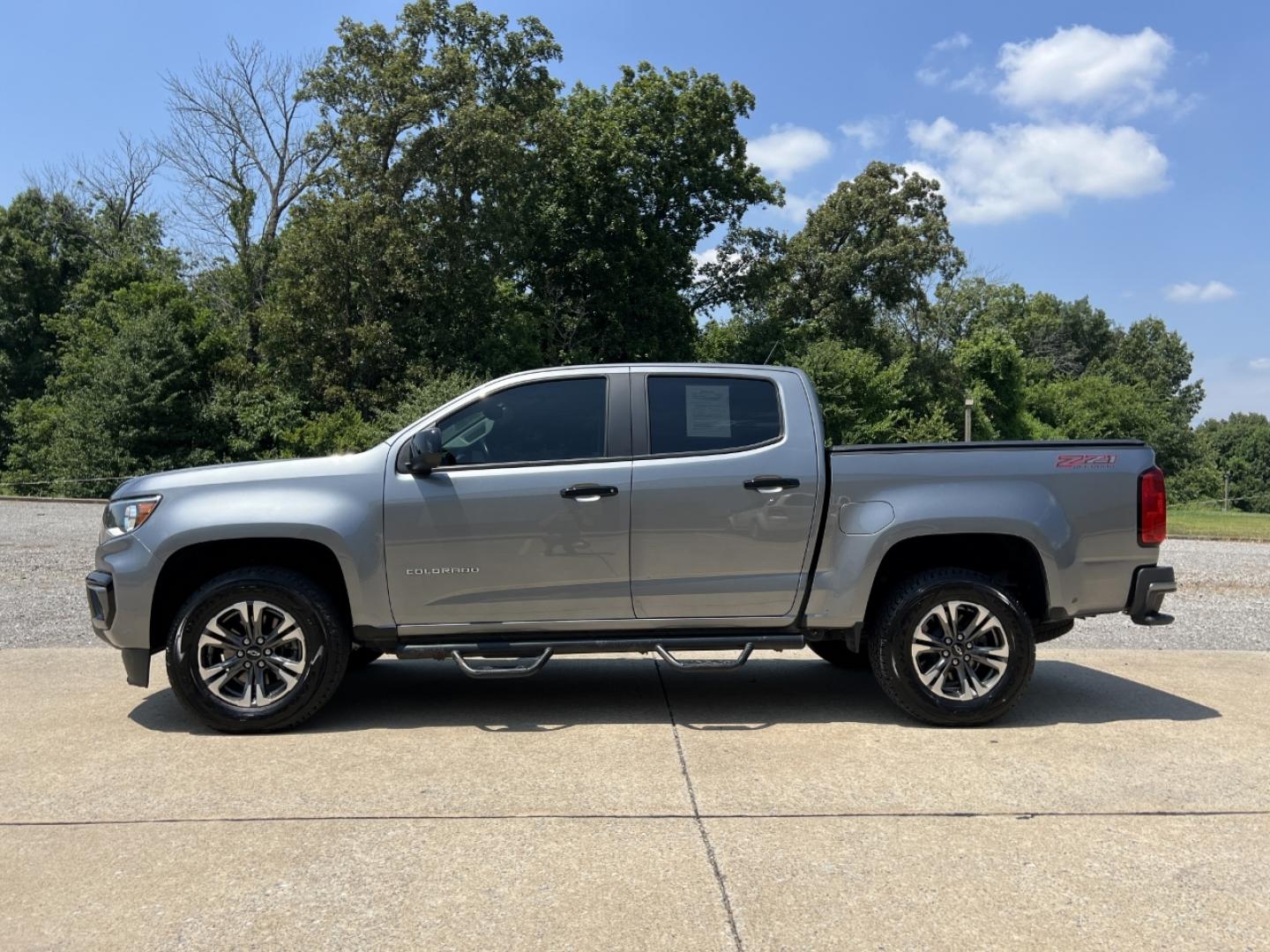 2021 GRAY /Gray Cloth/Leatherette Chevrolet Colorado Z71 Off Road Crew Cab Long Box 4WD (1GCGTDEN0M1) with an 3.6L V6 engine, Automatic transmission, located at 506 S. Kingshighway, Cape Girardeau, MO, 63703, (573) 235-5000, 37.294991, -89.553635 - 2021 Chevrolet Colorado Z71 Off Road Only 34xxx miles 4x4 3.6L V6 Automatic Cloth/Leatherette Backup Camera Power Driver Seat Heated Seats Bluetooth Remote Start Cruise Power Windows/Locks/Mirrors We have financing available and we accept trades! Fill out a credit application on our web - Photo#8