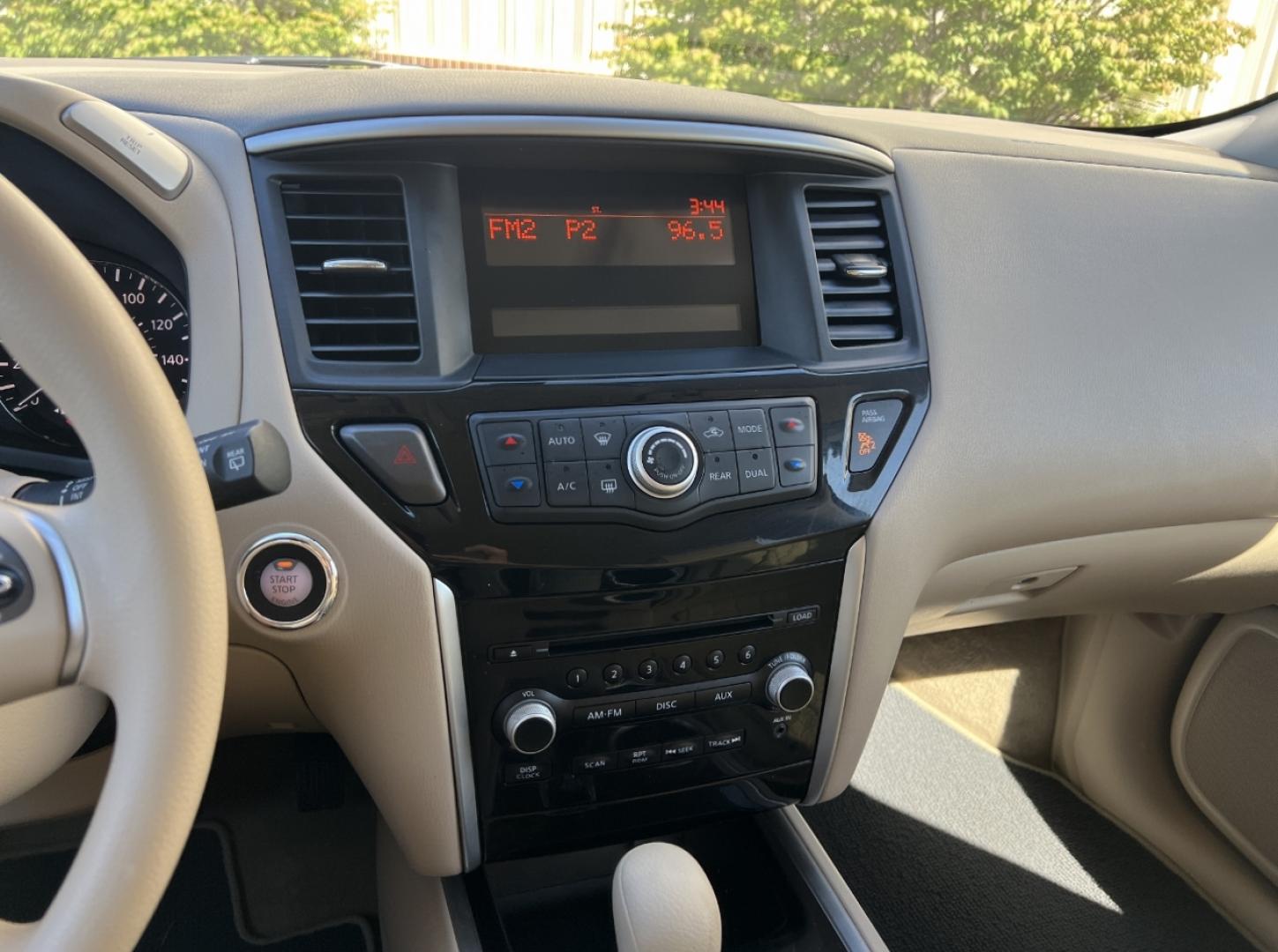 2014 WHITE /Tan Nissan Pathfinder S 4WD (5N1AR2MM1EC) with an 3.5L V6 engine, Continuously Variable Transmission transmission, located at 2990 Old Orchard Rd., Jackson, MO, 63755, 37.354214, -89.612106 - 2014 Nissan Pathfinder S 142xxx miles 4 Wheel Drive 3.5L V6 Automatic 3rd Row Backup Camera Cruise Power Windows/Locks/Mirrors We have financing available and we accept trades! Fill out a credit application on our website or come by today! If you have any questions, give us a call at (573) - Photo#24