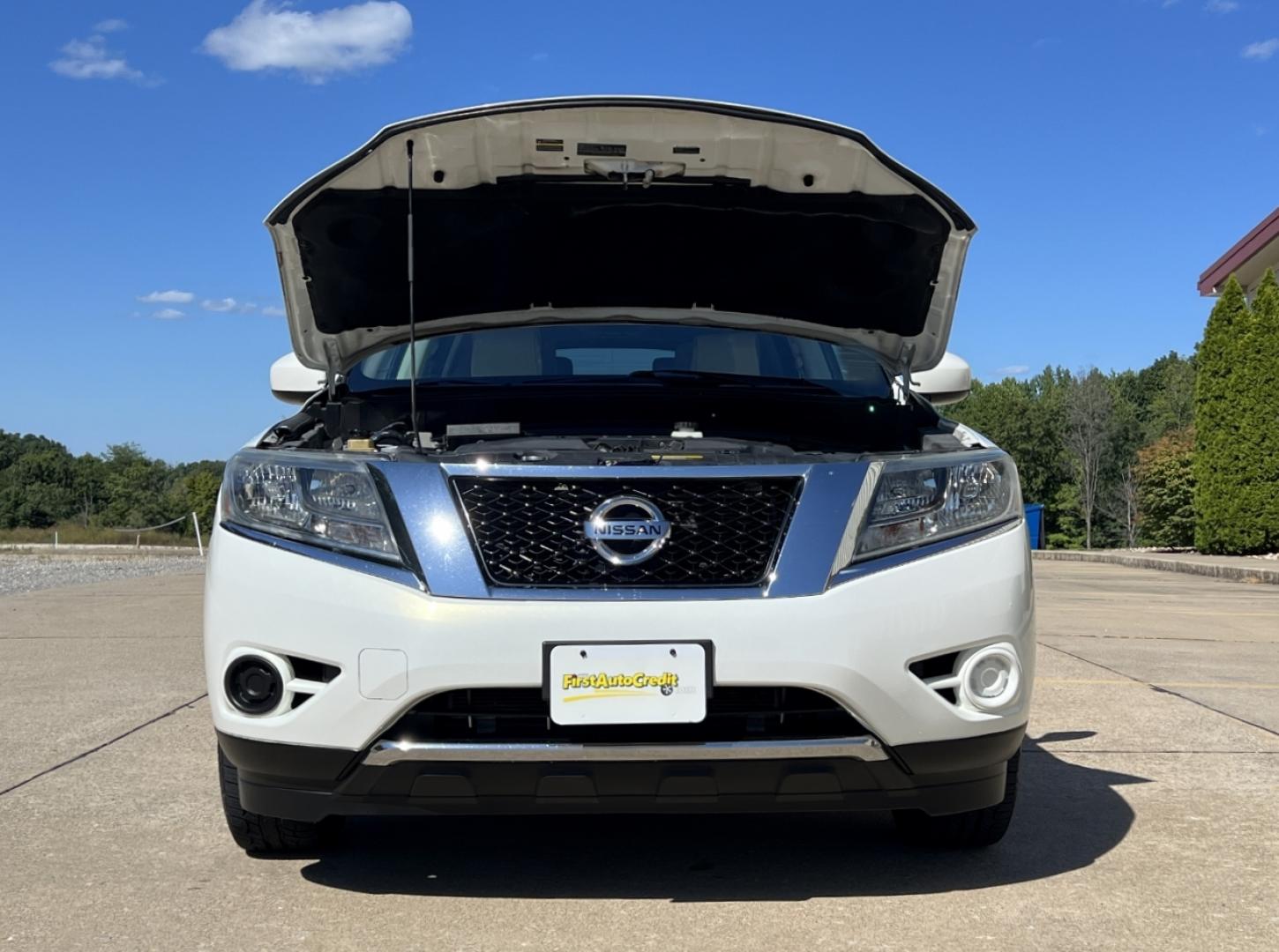 2014 WHITE /Tan Nissan Pathfinder S 4WD (5N1AR2MM1EC) with an 3.5L V6 engine, Continuously Variable Transmission transmission, located at 2990 Old Orchard Rd., Jackson, MO, 63755, 37.354214, -89.612106 - 2014 Nissan Pathfinder S 142xxx miles 4 Wheel Drive 3.5L V6 Automatic 3rd Row Backup Camera Cruise Power Windows/Locks/Mirrors We have financing available and we accept trades! Fill out a credit application on our website or come by today! If you have any questions, give us a call at (573) - Photo#29
