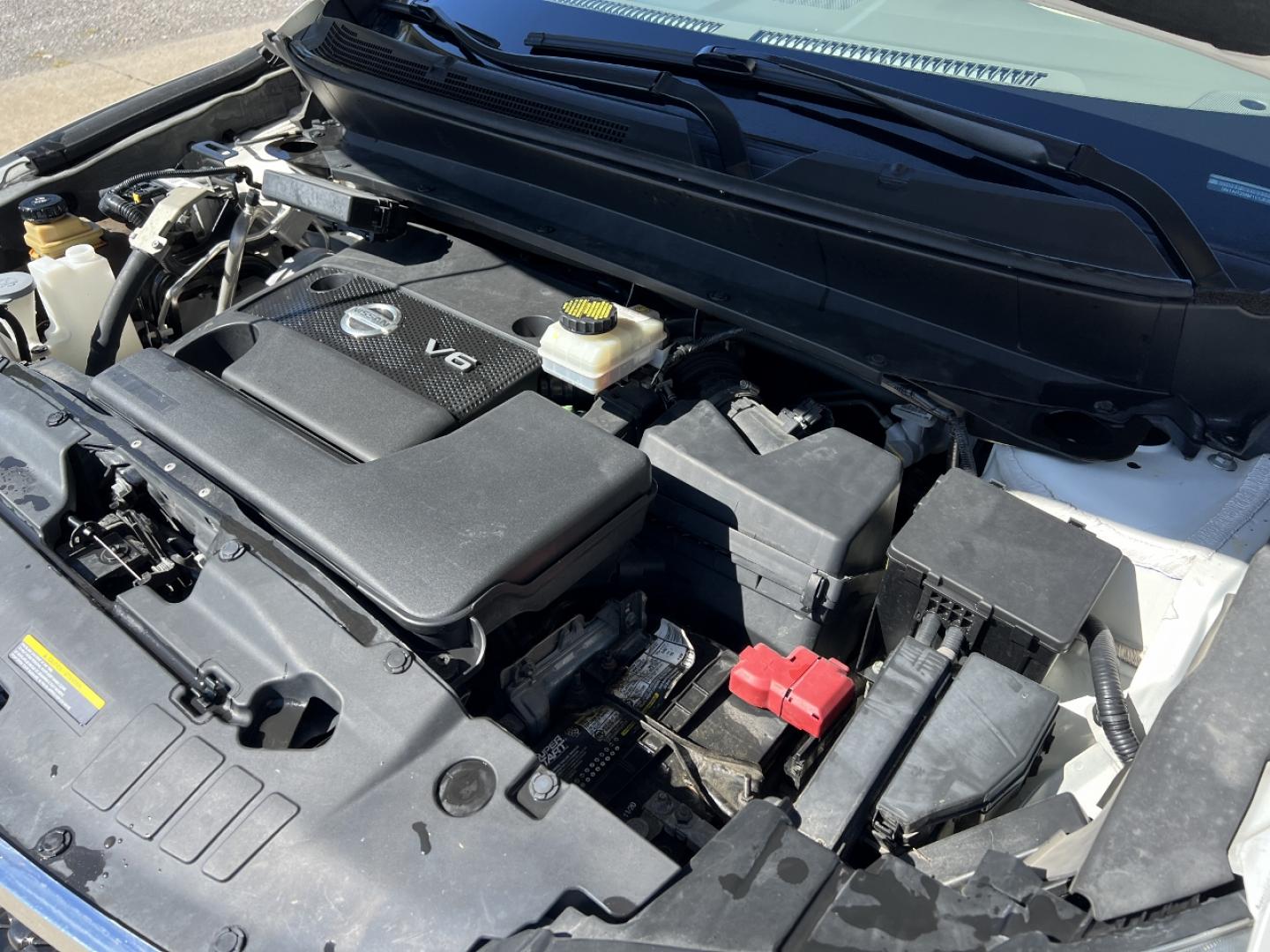2014 WHITE /Tan Nissan Pathfinder S 4WD (5N1AR2MM1EC) with an 3.5L V6 engine, Continuously Variable Transmission transmission, located at 2990 Old Orchard Rd., Jackson, MO, 63755, 37.354214, -89.612106 - 2014 Nissan Pathfinder S 142xxx miles 4 Wheel Drive 3.5L V6 Automatic 3rd Row Backup Camera Cruise Power Windows/Locks/Mirrors We have financing available and we accept trades! Fill out a credit application on our website or come by today! If you have any questions, give us a call at (573) - Photo#30