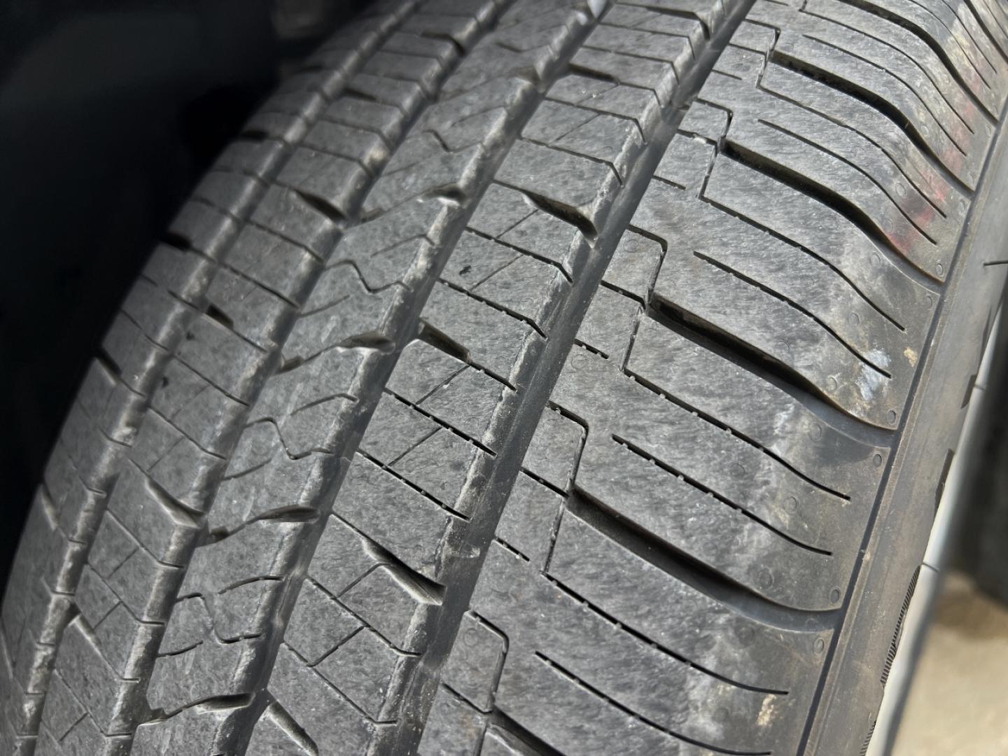 2019 GOLD /Tan Cloth Ford Fusion S (3FA6P0G79KR) with an 2.5L 4 Cyl. engine, Automatic transmission, located at 2990 Old Orchard Rd., Jackson, MO, 63755, 37.354214, -89.612106 - 2019 Ford Fusion S Only 57xxx miles Front Wheel Drive 2.5L 4 Cyl. Automatic Backup Camera Bluetooth Cruise Power Windows/Locks/Mirrors We have financing available and we accept trades! Fill out a credit application on our website or come by today! If you have any questions, give us a call - Photo#31