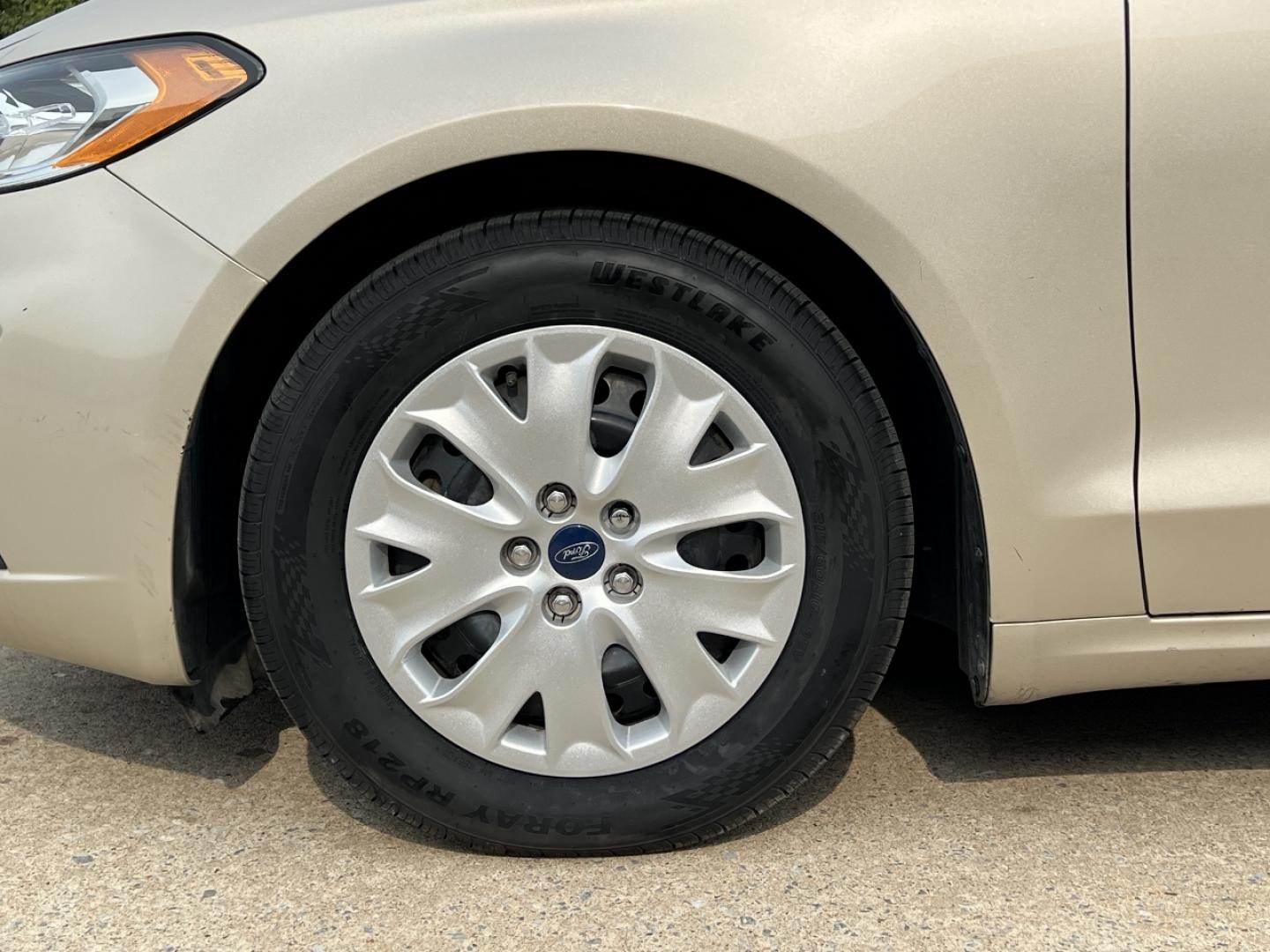 2019 GOLD /Tan Cloth Ford Fusion S (3FA6P0G79KR) with an 2.5L 4 Cyl. engine, Automatic transmission, located at 2990 Old Orchard Rd., Jackson, MO, 63755, 37.354214, -89.612106 - 2019 Ford Fusion S Only 57xxx miles Front Wheel Drive 2.5L 4 Cyl. Automatic Backup Camera Bluetooth Cruise Power Windows/Locks/Mirrors We have financing available and we accept trades! Fill out a credit application on our website or come by today! If you have any questions, give us a call - Photo#32