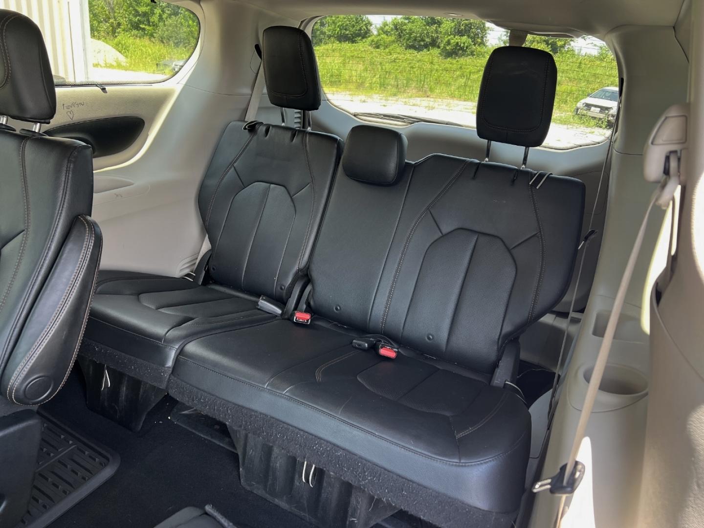 2019 BLUE /Black Leather Chrysler Pacifica Touring-L (2C4RC1BG3KR) with an 3.6L V6 engine, Automatic transmission, located at 2990 Old Orchard Rd., Jackson, MO, 63755, 37.354214, -89.612106 - We have financing available and we accept trades! Fill out a credit application on our website or come by today! If you have any questions, give us a call at (573) 204-7777 or visit our website at firstautocredit.com. - Photo#8