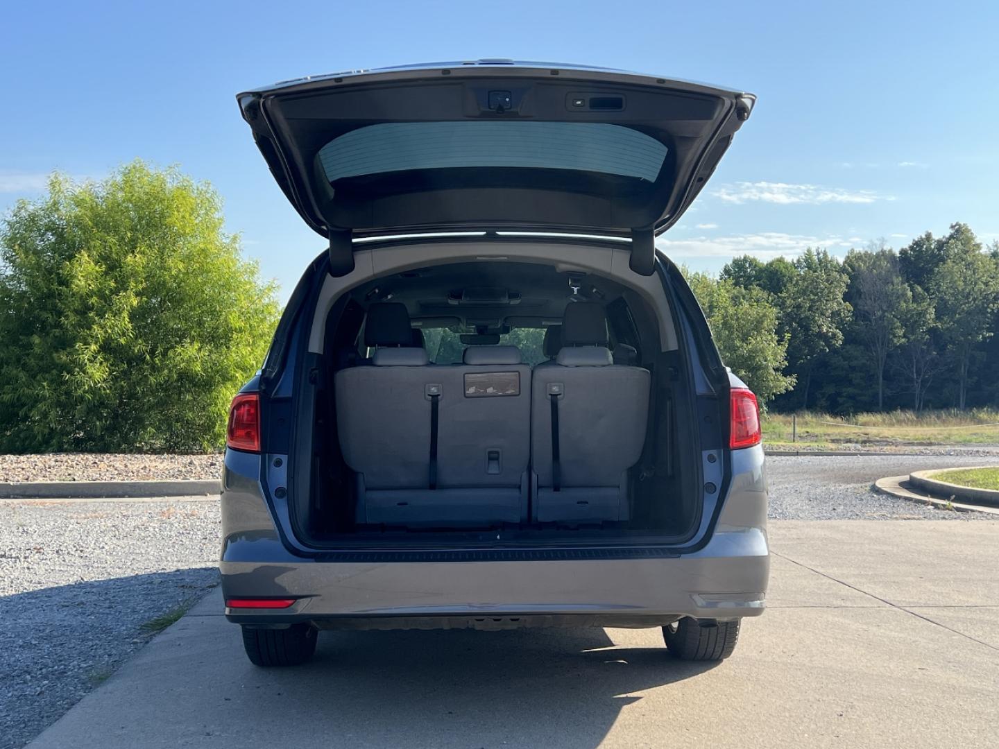 2019 GRAY /Gray Leather Honda Odyssey EX-L (5FNRL6H75KB) with an 3.5L V6 engine, Automatic transmission, located at 506 S. Kingshighway, Cape Girardeau, MO, 63703, (573) 235-5000, 37.294991, -89.553635 - 2019 Honda Odyssey EX-L 87xxx miles Front Wheel Drive 3.5L V6 Automatic Leather 3rd Row Navigation Rear Entertainment Power/Heated Seats Backup Camera Sunroof Bluetooth Remote Start Cruise Power Windows/Locks/Mirrors We have financing available and we accept trades! Fill out a credit - Photo#23