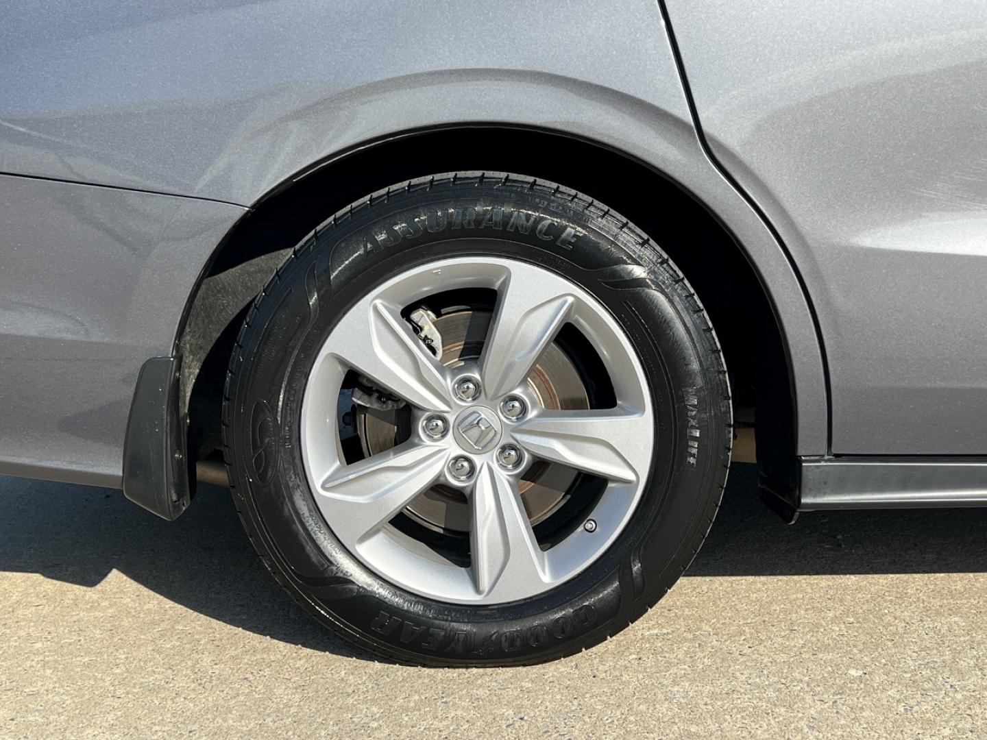 2019 GRAY /Gray Leather Honda Odyssey EX-L (5FNRL6H75KB) with an 3.5L V6 engine, Automatic transmission, located at 506 S. Kingshighway, Cape Girardeau, MO, 63703, (573) 235-5000, 37.294991, -89.553635 - 2019 Honda Odyssey EX-L 87xxx miles Front Wheel Drive 3.5L V6 Automatic Leather 3rd Row Navigation Rear Entertainment Power/Heated Seats Backup Camera Sunroof Bluetooth Remote Start Cruise Power Windows/Locks/Mirrors We have financing available and we accept trades! Fill out a credit - Photo#45