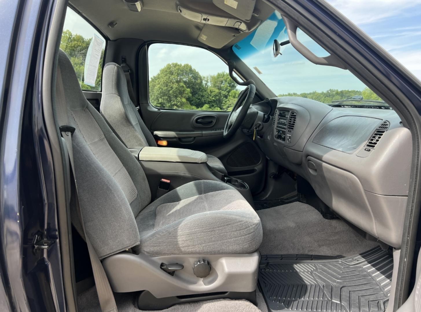 2002 BLUE /Gray Cloth Ford F-150 XLT Flareside 2WD (2FTRF07252C) with an 4.2L V6 engine, Automatic transmission, located at 2990 Old Orchard Rd., Jackson, MO, 63755, 37.354214, -89.612106 - 2002 Ford F-150 XLT 114xxx miles Rear Wheel Drive 4.2L V6 Automatic Cruise Power Windows/Locks/Mirrors We have financing available and we accept trades! Fill out a credit application on our website or come by today! If you have any questions, give us a call at (573) 204-7777 or visit our web - Photo#12