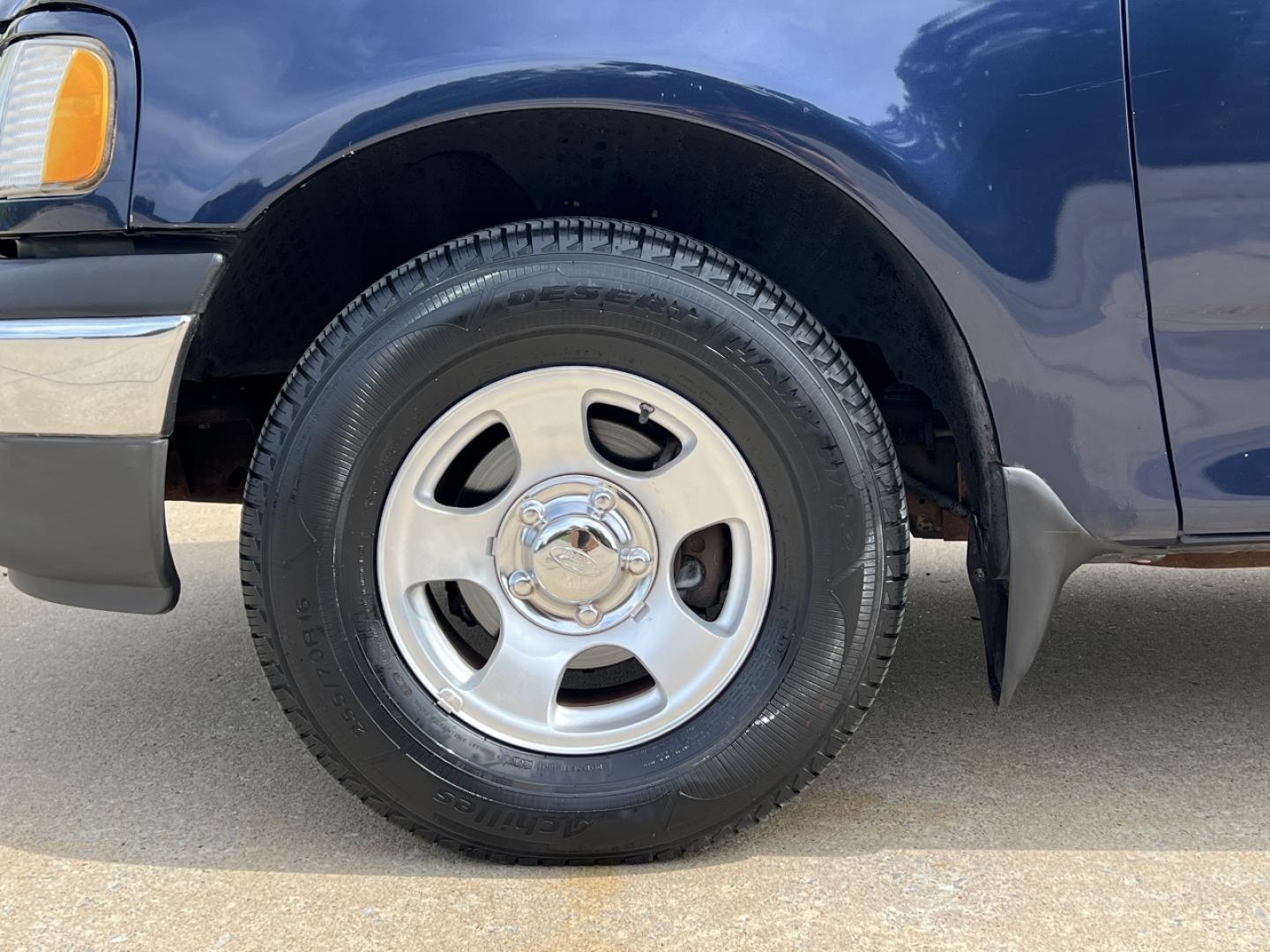 2002 BLUE /Gray Cloth Ford F-150 XLT Flareside 2WD (2FTRF07252C) with an 4.2L V6 engine, Automatic transmission, located at 2990 Old Orchard Rd., Jackson, MO, 63755, 37.354214, -89.612106 - 2002 Ford F-150 XLT 114xxx miles Rear Wheel Drive 4.2L V6 Automatic Cruise Power Windows/Locks/Mirrors We have financing available and we accept trades! Fill out a credit application on our website or come by today! If you have any questions, give us a call at (573) 204-7777 or visit our web - Photo#25