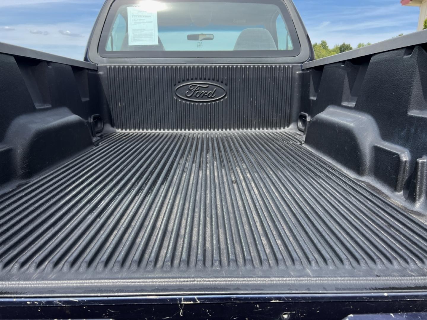 2002 BLUE /Gray Cloth Ford F-150 XLT Flareside 2WD (2FTRF07252C) with an 4.2L V6 engine, Automatic transmission, located at 2990 Old Orchard Rd., Jackson, MO, 63755, 37.354214, -89.612106 - 2002 Ford F-150 XLT 114xxx miles Rear Wheel Drive 4.2L V6 Automatic Cruise Power Windows/Locks/Mirrors We have financing available and we accept trades! Fill out a credit application on our website or come by today! If you have any questions, give us a call at (573) 204-7777 or visit our web - Photo#14