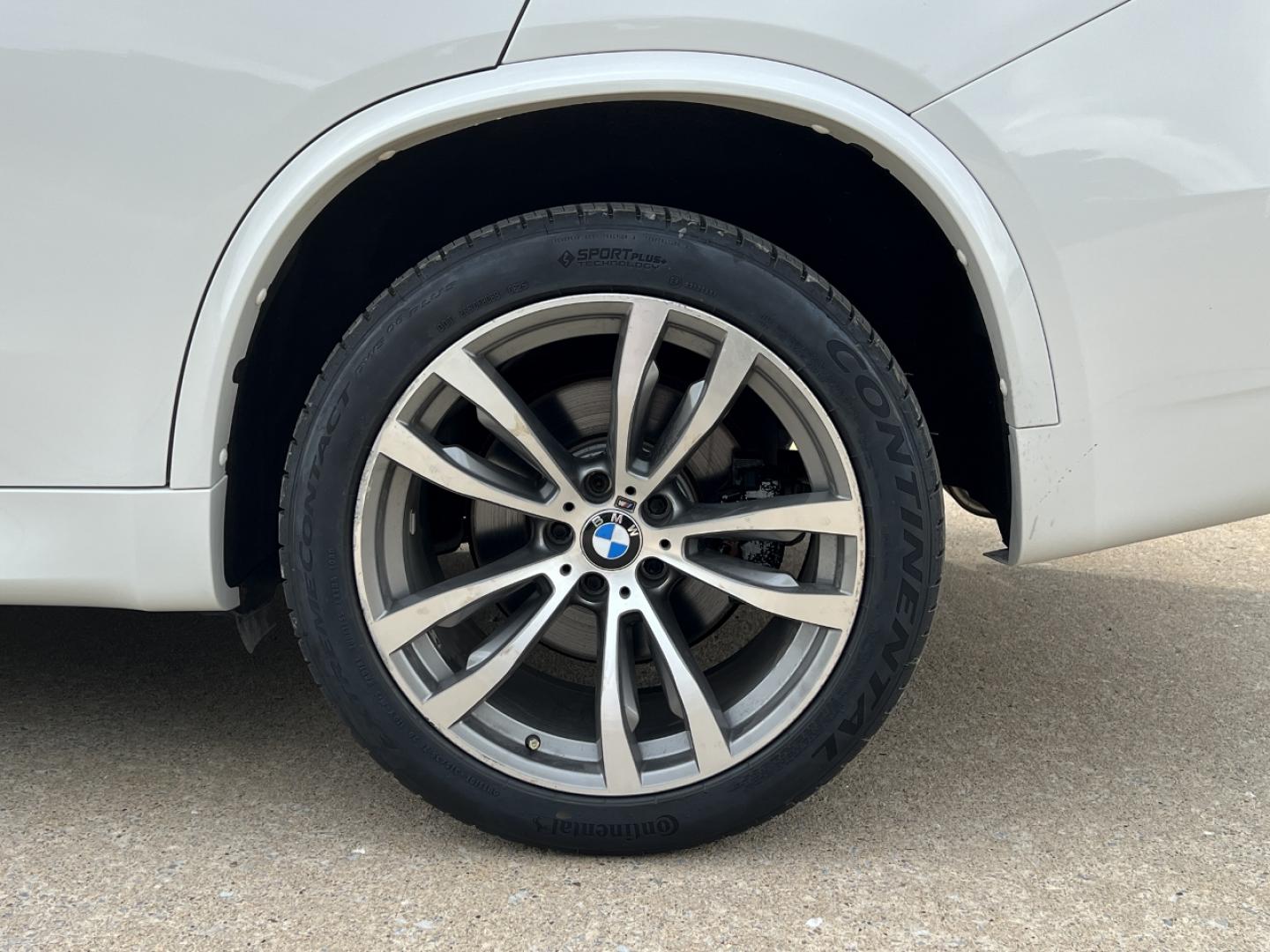 2015 WHITE /Brown Leather BMW X5 xDrive50i (5UXKR6C59F0) with an 4.8L V8 engine, Automatic transmission, located at 2990 Old Orchard Rd., Jackson, MO, 63755, 37.354214, -89.612106 - 2015 BMW X5 xDrive 50i Only 24xxx miles All Wheel Drive 4.4L V8 Automatic Leather Navigation Power/Heated Seats Backup Camera Sunroof Bluetooth Cruise Power Windows/Locks/Mirrors We have financing available and we accept trades! Fill out a credit application on our website or come by to - Photo#41