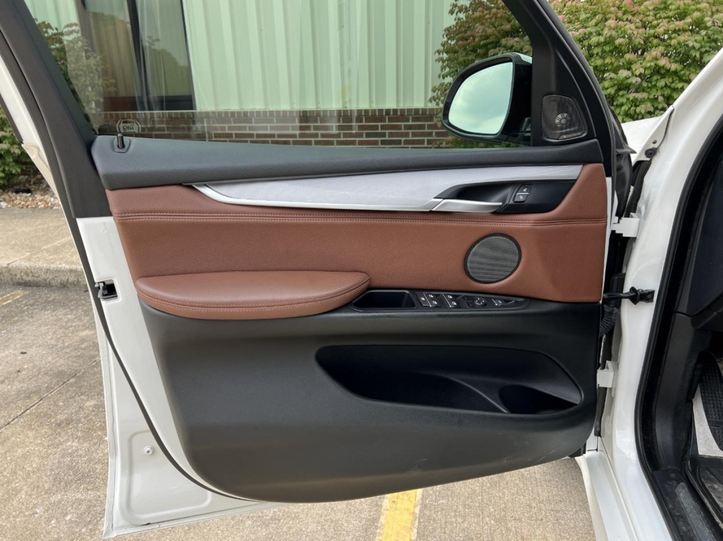 2015 WHITE /Brown Leather BMW X5 xDrive50i (5UXKR6C59F0) with an 4.8L V8 engine, Automatic transmission, located at 2990 Old Orchard Rd., Jackson, MO, 63755, 37.354214, -89.612106 - 2015 BMW X5 xDrive 50i Only 24xxx miles All Wheel Drive 4.4L V8 Automatic Leather Navigation Power/Heated Seats Backup Camera Sunroof Bluetooth Cruise Power Windows/Locks/Mirrors We have financing available and we accept trades! Fill out a credit application on our website or come by to - Photo#15