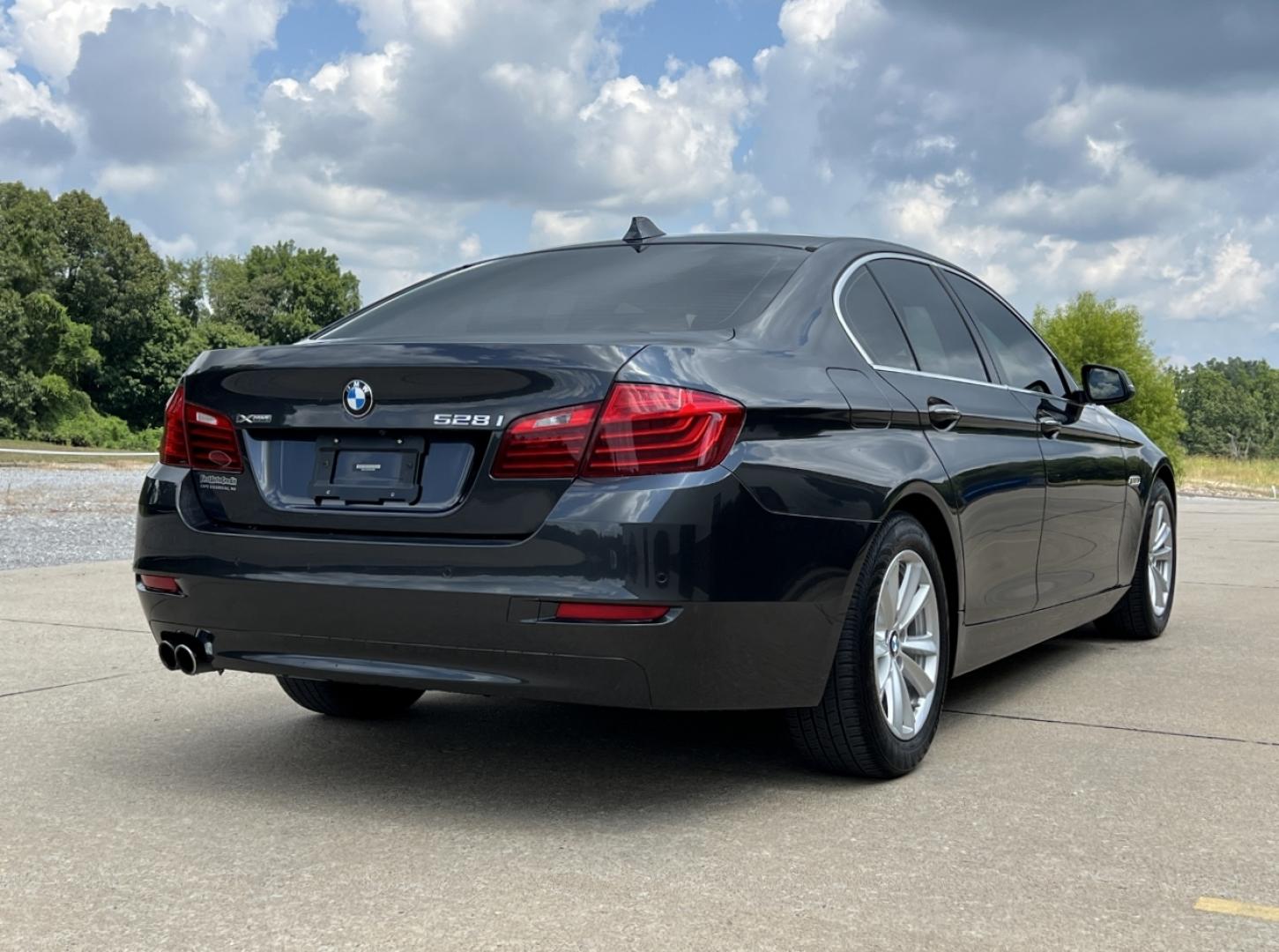 2014 GRAY /Black Leather BMW 5-Series 528i xDrive (WBA5A7C59ED) with an 2.0L 4 Cyl. engine, Automatic transmission, located at 506 S. Kingshighway, Cape Girardeau, MO, 63703, (573) 235-5000, 37.294991, -89.553635 - 2014 BMW 5-Series 528i xDrive Only 54xxx miles All Wheel Drive 2.0L 4 Cyl. Automatic Leather Navigation Backup Camera Power/Heated Seats Sunroof Bluetooth Cruise Power Windows/Locks/Mirrors We have financing available and we accept trades! Fill out a credit application on our website or - Photo#10