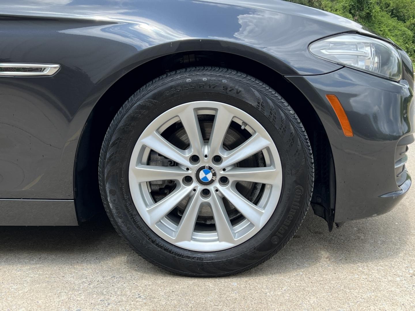 2014 GRAY /Black Leather BMW 5-Series 528i xDrive (WBA5A7C59ED) with an 2.0L 4 Cyl. engine, Automatic transmission, located at 506 S. Kingshighway, Cape Girardeau, MO, 63703, (573) 235-5000, 37.294991, -89.553635 - 2014 BMW 5-Series 528i xDrive Only 54xxx miles All Wheel Drive 2.0L 4 Cyl. Automatic Leather Navigation Backup Camera Power/Heated Seats Sunroof Bluetooth Cruise Power Windows/Locks/Mirrors We have financing available and we accept trades! Fill out a credit application on our website or - Photo#39