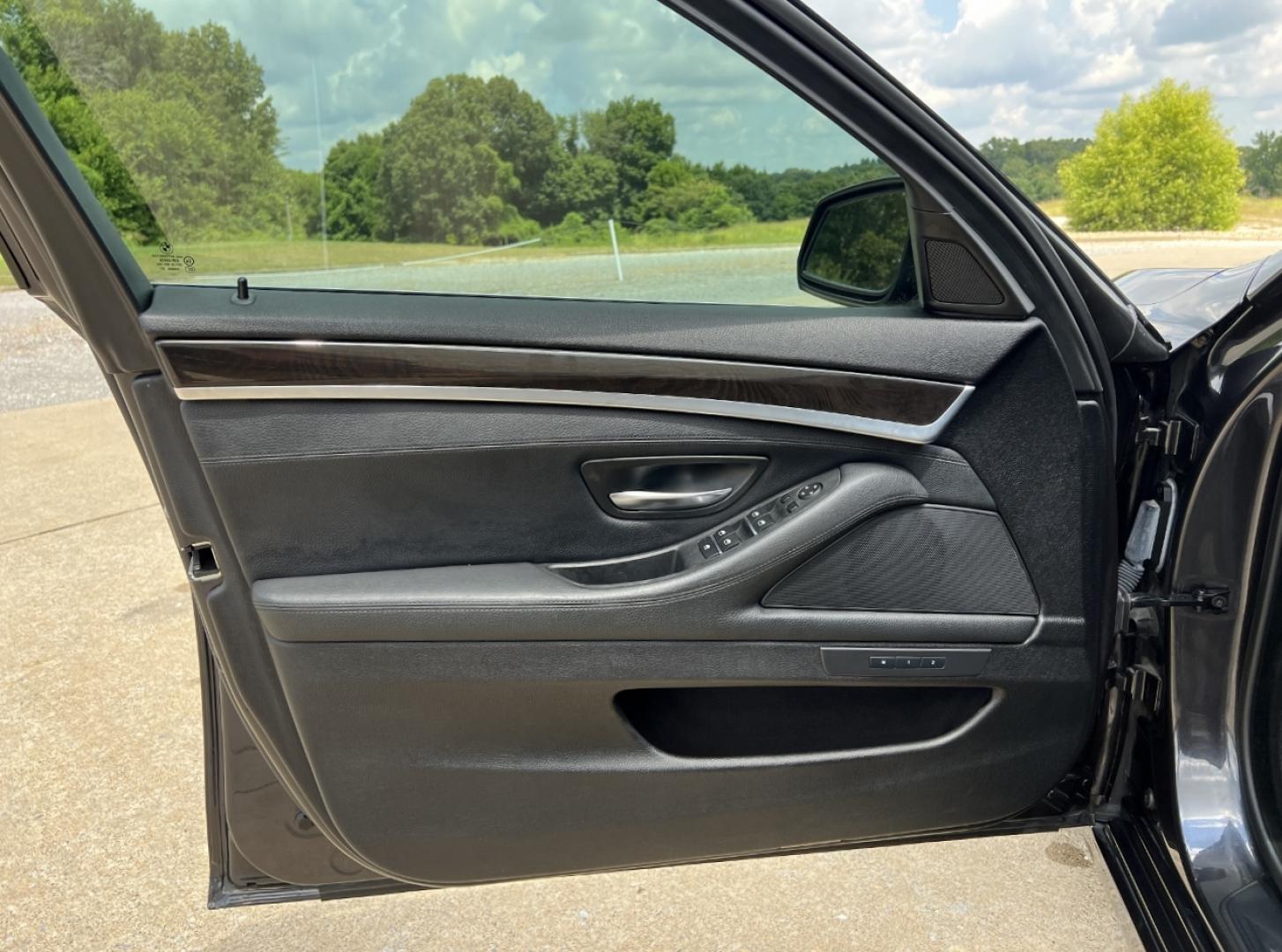 2014 GRAY /Black Leather BMW 5-Series 528i xDrive (WBA5A7C59ED) with an 2.0L 4 Cyl. engine, Automatic transmission, located at 506 S. Kingshighway, Cape Girardeau, MO, 63703, (573) 235-5000, 37.294991, -89.553635 - 2014 BMW 5-Series 528i xDrive Only 54xxx miles All Wheel Drive 2.0L 4 Cyl. Automatic Leather Navigation Backup Camera Power/Heated Seats Sunroof Bluetooth Cruise Power Windows/Locks/Mirrors We have financing available and we accept trades! Fill out a credit application on our website or - Photo#14