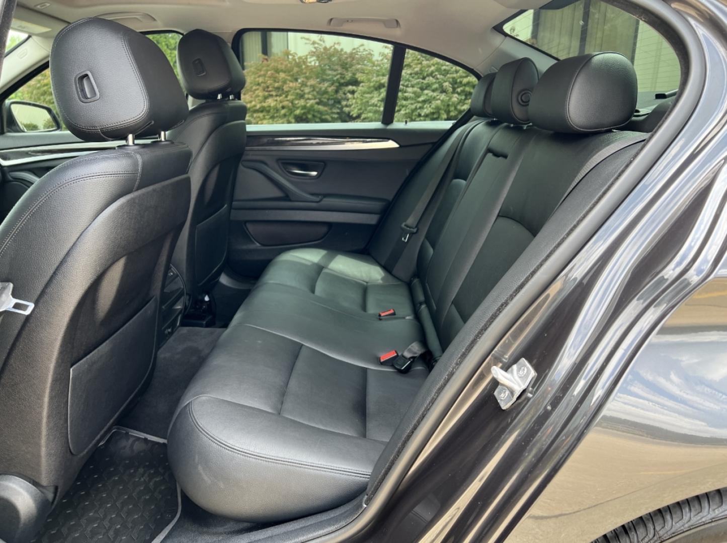 2014 GRAY /Black Leather BMW 5-Series 528i xDrive (WBA5A7C59ED) with an 2.0L 4 Cyl. engine, Automatic transmission, located at 506 S. Kingshighway, Cape Girardeau, MO, 63703, (573) 235-5000, 37.294991, -89.553635 - 2014 BMW 5-Series 528i xDrive Only 54xxx miles All Wheel Drive 2.0L 4 Cyl. Automatic Leather Navigation Backup Camera Power/Heated Seats Sunroof Bluetooth Cruise Power Windows/Locks/Mirrors We have financing available and we accept trades! Fill out a credit application on our website or - Photo#18