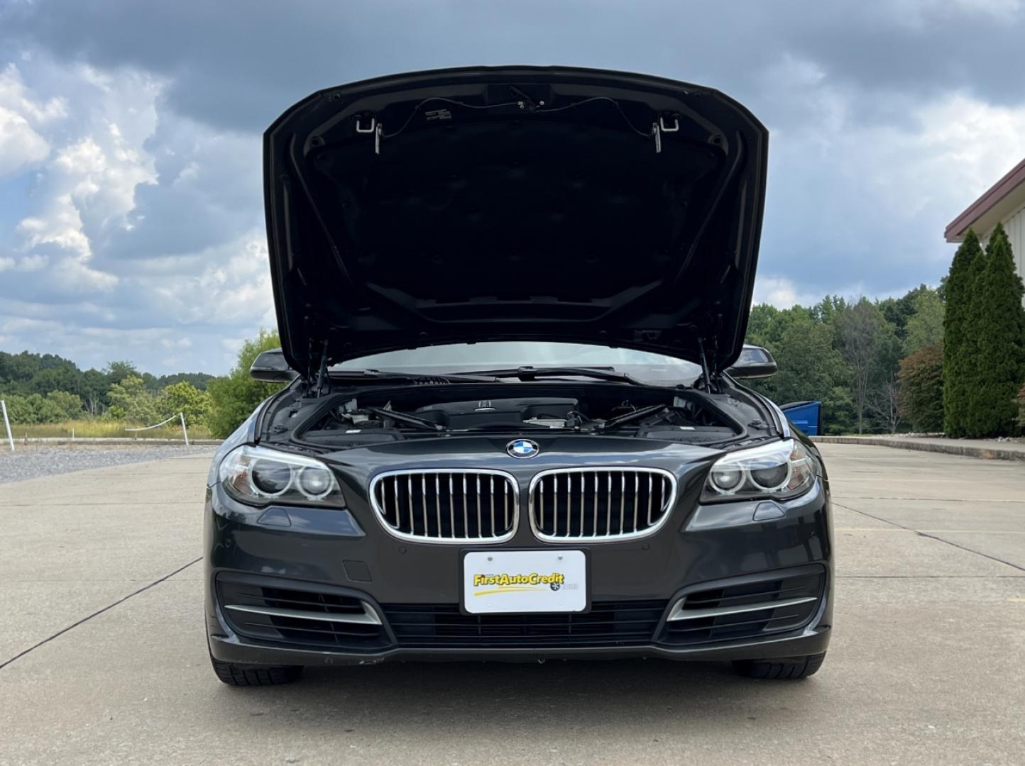 2014 GRAY /Black Leather BMW 5-Series 528i xDrive (WBA5A7C59ED) with an 2.0L 4 Cyl. engine, Automatic transmission, located at 506 S. Kingshighway, Cape Girardeau, MO, 63703, (573) 235-5000, 37.294991, -89.553635 - 2014 BMW 5-Series 528i xDrive Only 54xxx miles All Wheel Drive 2.0L 4 Cyl. Automatic Leather Navigation Backup Camera Power/Heated Seats Sunroof Bluetooth Cruise Power Windows/Locks/Mirrors We have financing available and we accept trades! Fill out a credit application on our website or - Photo#33