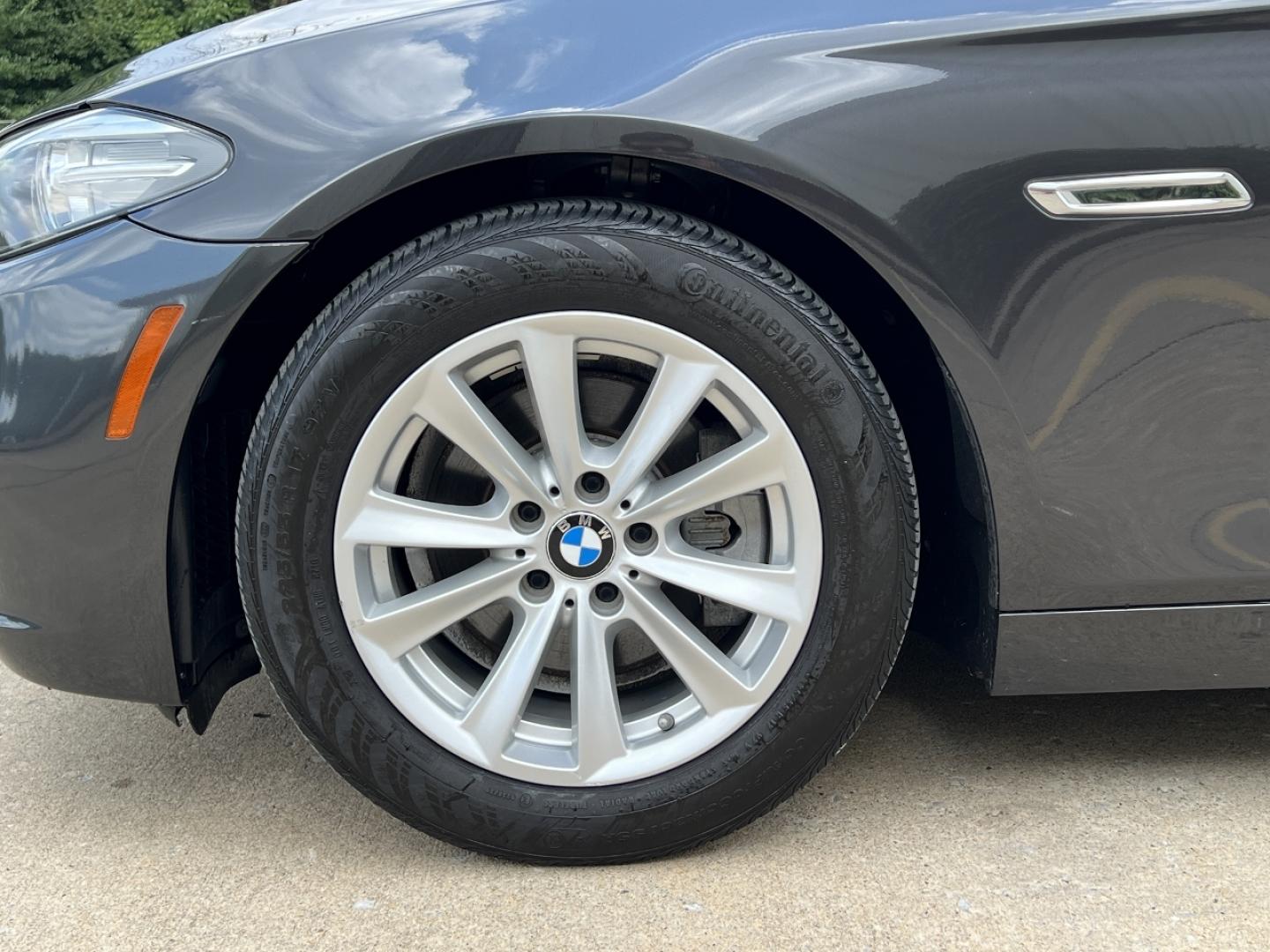 2014 GRAY /Black Leather BMW 5-Series 528i xDrive (WBA5A7C59ED) with an 2.0L 4 Cyl. engine, Automatic transmission, located at 506 S. Kingshighway, Cape Girardeau, MO, 63703, (573) 235-5000, 37.294991, -89.553635 - 2014 BMW 5-Series 528i xDrive Only 54xxx miles All Wheel Drive 2.0L 4 Cyl. Automatic Leather Navigation Backup Camera Power/Heated Seats Sunroof Bluetooth Cruise Power Windows/Locks/Mirrors We have financing available and we accept trades! Fill out a credit application on our website or - Photo#36