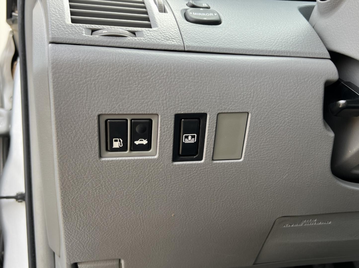 2008 GOLD /Gray Leather Toyota Avalon Limited (4T1BK36B98U) with an 3.5L V6 engine, Automatic transmission, located at 2990 Old Orchard Rd., Jackson, MO, 63755, 37.354214, -89.612106 - 2008 Toyota Avalon Limited 1-Owner 138xxx miles Front Wheel Drive 3.5L V6 Automatic Leather Power/Heated/Cooled Seats Sunroof Cruise Power Windows/Locks/Mirrors We have financing available and we accept trades! Fill out a credit application on our website or come by today! If you have an - Photo#31