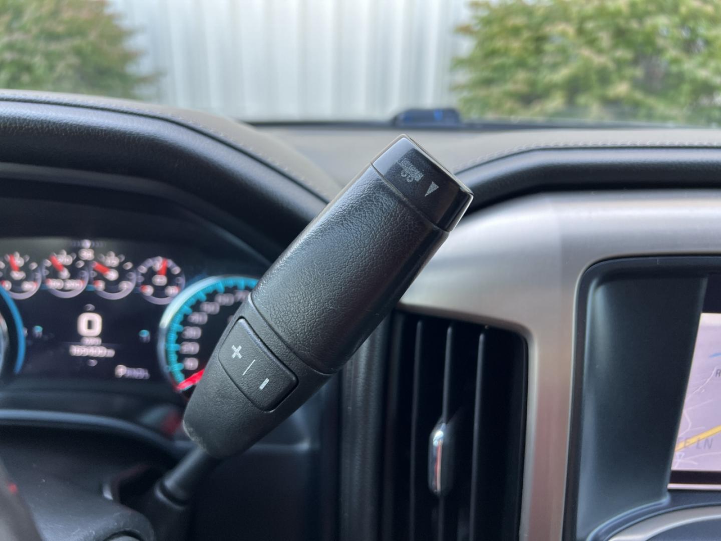 2018 GRAY /Black Leather GMC Sierra 1500 Denali Crew Cab Long Box 4WD (3GTU2PEC0JG) with an 5.3L V8 engine, Automatic transmission, located at 506 S. Kingshighway, Cape Girardeau, MO, 63703, (573) 235-5000, 37.294991, -89.553635 - 2018 GMC Sierra 1500 Denali 165xxx miles 4x4 5.3L V8 Automatic Leather New Tires Navigation Power/Heated/Cooled Seats Heated Steering Wheel Backup Camera Bluetooth Remote Start Cruise Power Windows/Locks/Mirrors We have financing available and we accept trades! Fill out a credit appli - Photo#21
