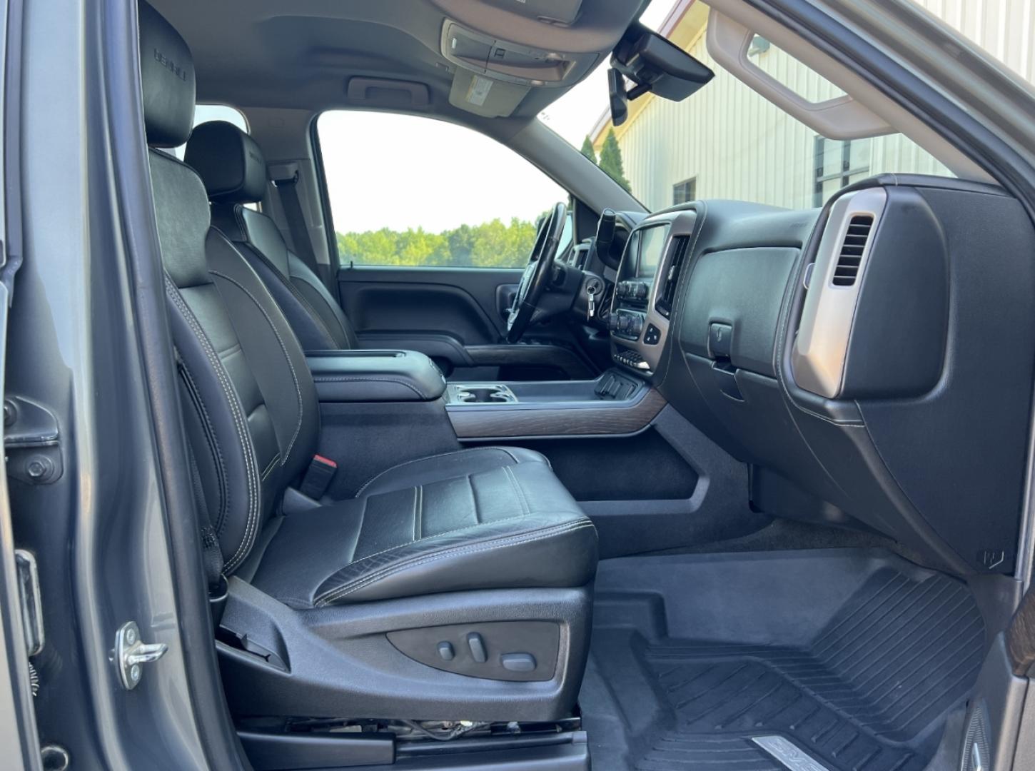 2018 GRAY /Black Leather GMC Sierra 1500 Denali Crew Cab Long Box 4WD (3GTU2PEC0JG) with an 5.3L V8 engine, Automatic transmission, located at 506 S. Kingshighway, Cape Girardeau, MO, 63703, (573) 235-5000, 37.294991, -89.553635 - 2018 GMC Sierra 1500 Denali 165xxx miles 4x4 5.3L V8 Automatic Leather New Tires Navigation Power/Heated/Cooled Seats Heated Steering Wheel Backup Camera Bluetooth Remote Start Cruise Power Windows/Locks/Mirrors We have financing available and we accept trades! Fill out a credit appli - Photo#16