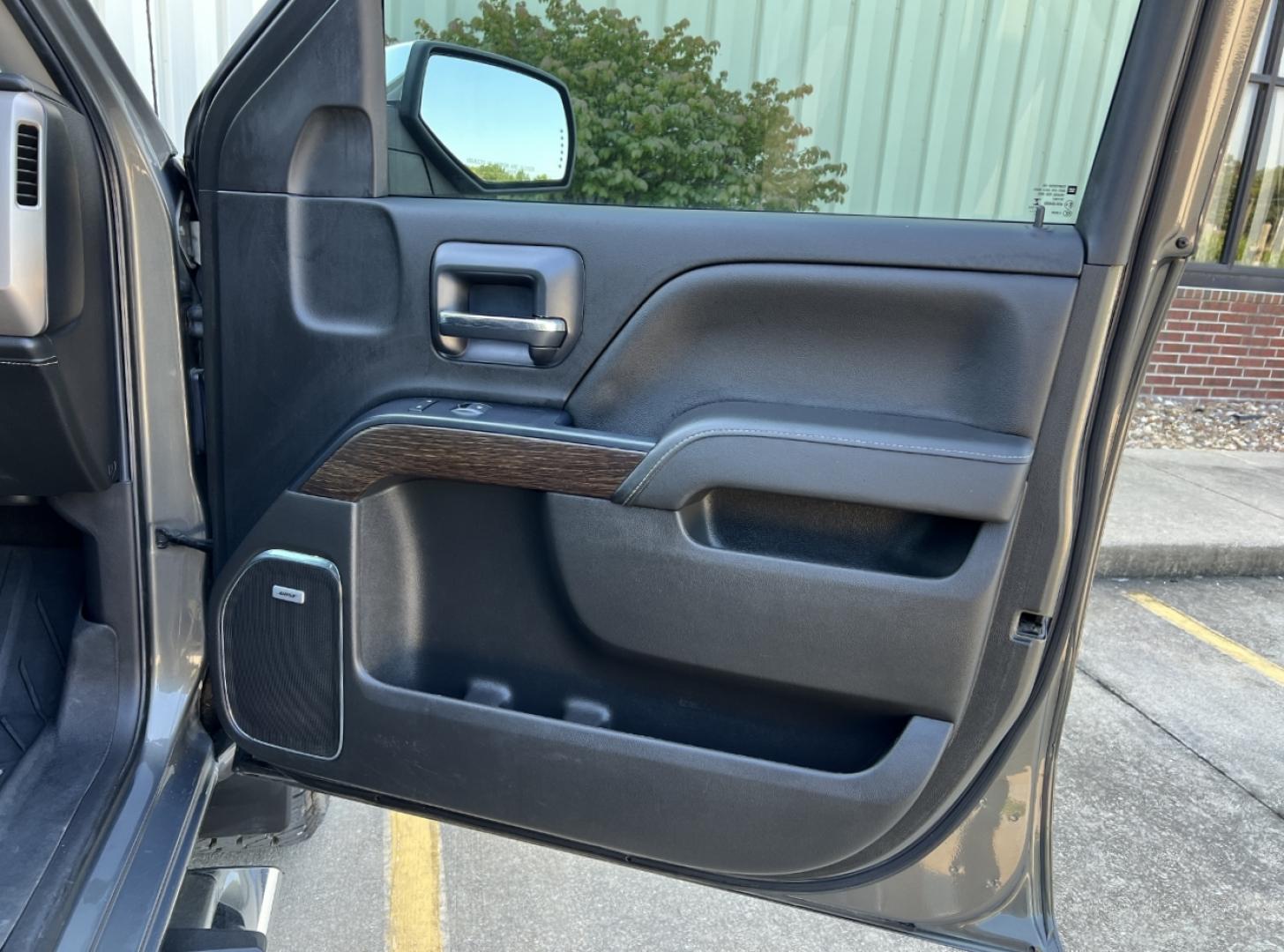 2018 GRAY /Black Leather GMC Sierra 1500 Denali Crew Cab Long Box 4WD (3GTU2PEC0JG) with an 5.3L V8 engine, Automatic transmission, located at 506 S. Kingshighway, Cape Girardeau, MO, 63703, (573) 235-5000, 37.294991, -89.553635 - 2018 GMC Sierra 1500 Denali 165xxx miles 4x4 5.3L V8 Automatic Leather New Tires Navigation Power/Heated/Cooled Seats Heated Steering Wheel Backup Camera Bluetooth Remote Start Cruise Power Windows/Locks/Mirrors We have financing available and we accept trades! Fill out a credit appli - Photo#15