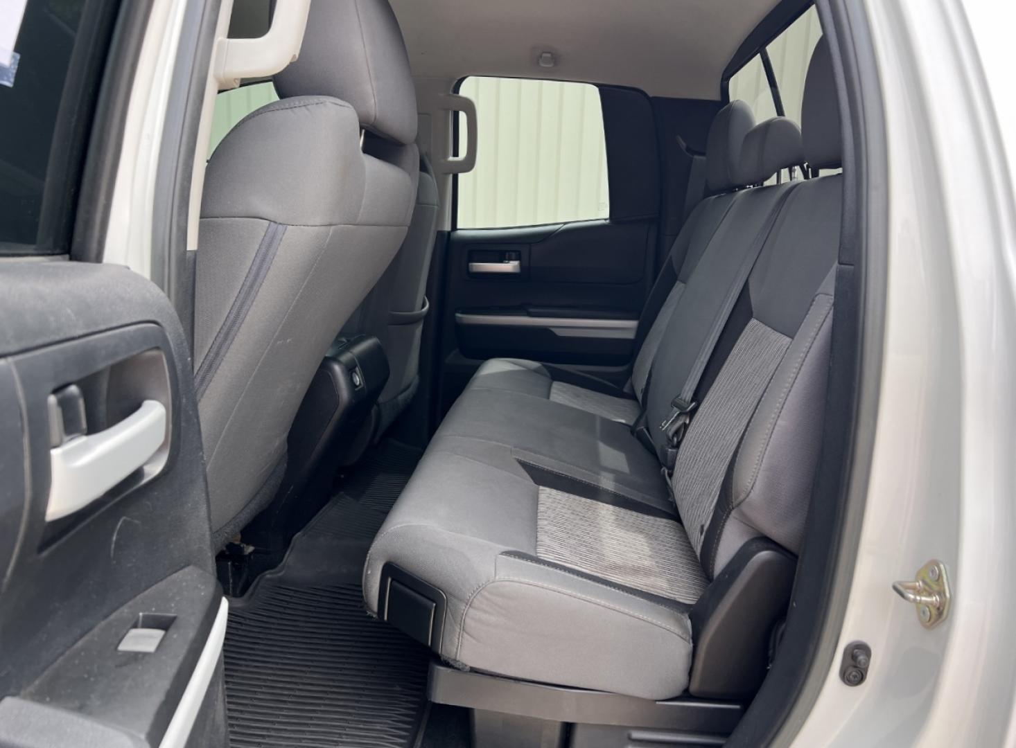 2017 WHITE /Black Cloth Toyota Tundra SR5 (5TFUW5F1XHX) with an 5.7L V8 engine, Automatic transmission, located at 2990 Old Orchard Rd., Jackson, MO, 63755, 37.354214, -89.612106 - 2017 Toyota Tundra SR5 149xxx miles 4x4 5.7L V8 Automatic 20" Wheels Backup Camera Power Driver Seat Bluetooth Cruise Power Windows/Locks/Mirrors We have financing available and we accept trades! Fill out a credit application on our website or come by today! If you have any questions, gi - Photo#16