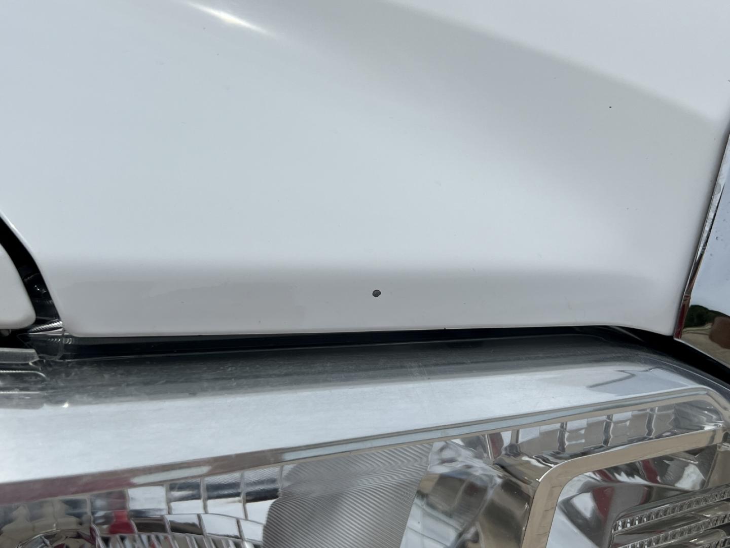 2017 WHITE /Black Cloth Toyota Tundra SR5 (5TFUW5F1XHX) with an 5.7L V8 engine, Automatic transmission, located at 2990 Old Orchard Rd., Jackson, MO, 63755, 37.354214, -89.612106 - 2017 Toyota Tundra SR5 149xxx miles 4x4 5.7L V8 Automatic 20" Wheels Backup Camera Power Driver Seat Bluetooth Cruise Power Windows/Locks/Mirrors We have financing available and we accept trades! Fill out a credit application on our website or come by today! If you have any questions, gi - Photo#42