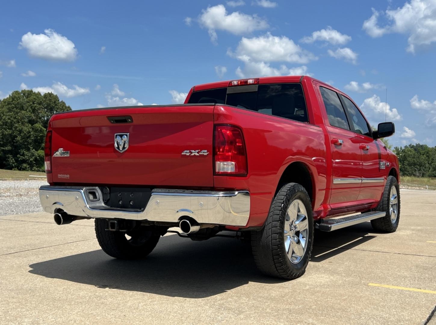 2016 RED /Gray Cloth RAM 1500 Big Horn Crew Cab 4WD (3C6RR7LT9GG) with an 5.7L V8 engine, Automatic transmission, located at 506 S. Kingshighway, Cape Girardeau, MO, 63703, (573) 235-5000, 37.294991, -89.553635 - 2016 Ram 1500 Big Horn 118xxx miles 4x4 5.7L V8 Automatic Navigation Backup Camera Power Driver Seat Bluetooth Remote Start Cruise Power Windows/Locks/Mirrors We have financing available and we accept trades! Fill out a credit application on our website or come by today! If you have any - Photo#10