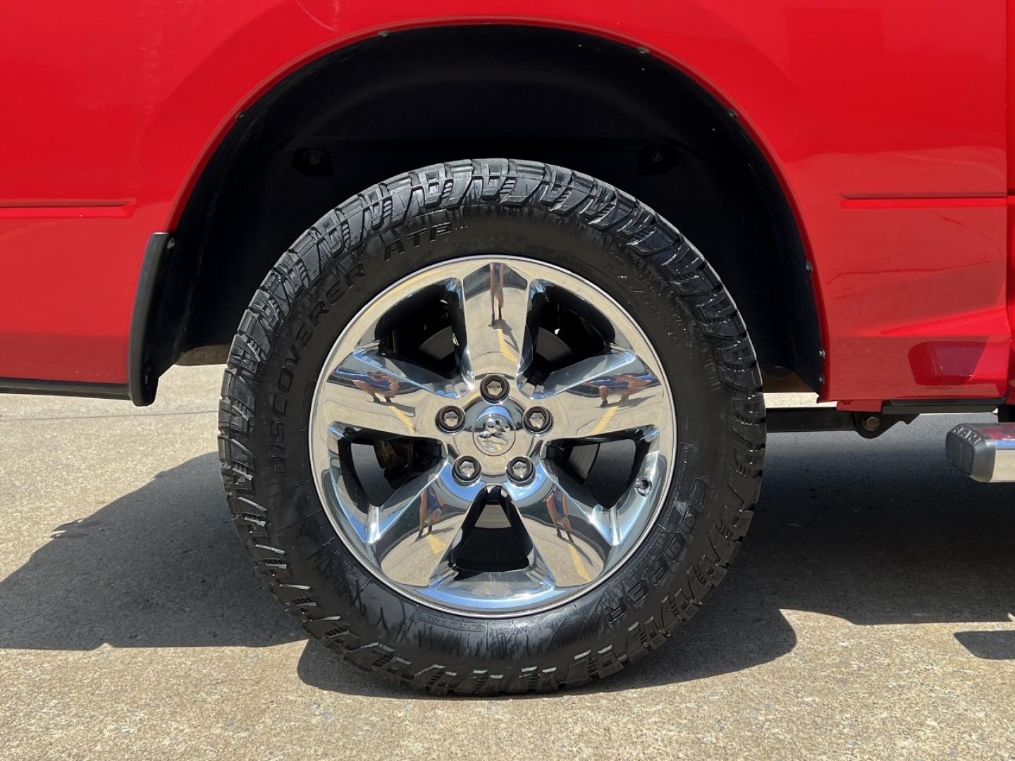 2016 RED /Gray Cloth RAM 1500 Big Horn Crew Cab 4WD (3C6RR7LT9GG) with an 5.7L V8 engine, Automatic transmission, located at 506 S. Kingshighway, Cape Girardeau, MO, 63703, (573) 235-5000, 37.294991, -89.553635 - 2016 Ram 1500 Big Horn 118xxx miles 4x4 5.7L V8 Automatic Navigation Backup Camera Power Driver Seat Bluetooth Remote Start Cruise Power Windows/Locks/Mirrors We have financing available and we accept trades! Fill out a credit application on our website or come by today! If you have any - Photo#36
