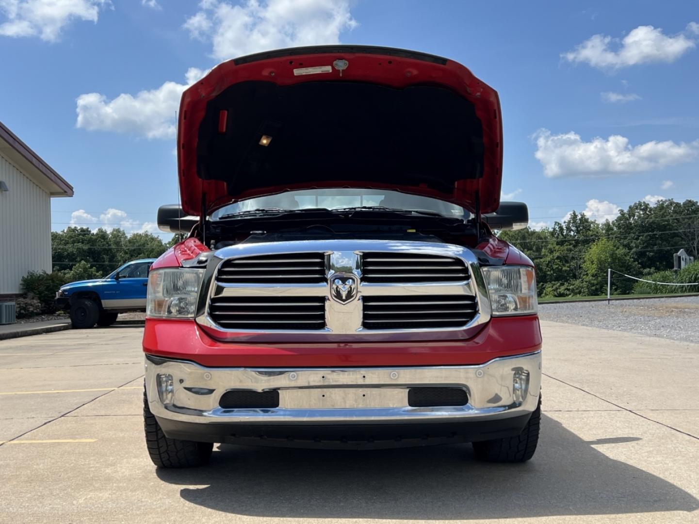 2016 RED /Gray Cloth RAM 1500 Big Horn Crew Cab 4WD (3C6RR7LT9GG) with an 5.7L V8 engine, Automatic transmission, located at 506 S. Kingshighway, Cape Girardeau, MO, 63703, (573) 235-5000, 37.294991, -89.553635 - 2016 Ram 1500 Big Horn 118xxx miles 4x4 5.7L V8 Automatic Navigation Backup Camera Power Driver Seat Bluetooth Remote Start Cruise Power Windows/Locks/Mirrors We have financing available and we accept trades! Fill out a credit application on our website or come by today! If you have any - Photo#31