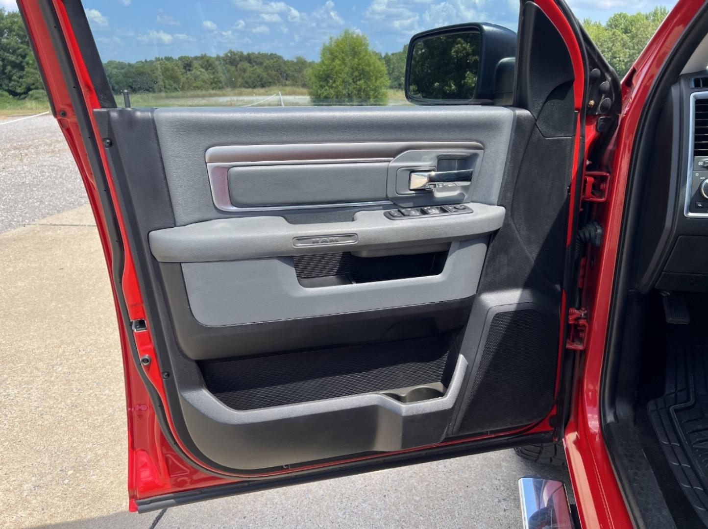 2016 RED /Gray Cloth RAM 1500 Big Horn Crew Cab 4WD (3C6RR7LT9GG) with an 5.7L V8 engine, Automatic transmission, located at 506 S. Kingshighway, Cape Girardeau, MO, 63703, (573) 235-5000, 37.294991, -89.553635 - 2016 Ram 1500 Big Horn 118xxx miles 4x4 5.7L V8 Automatic Navigation Backup Camera Power Driver Seat Bluetooth Remote Start Cruise Power Windows/Locks/Mirrors We have financing available and we accept trades! Fill out a credit application on our website or come by today! If you have any - Photo#14