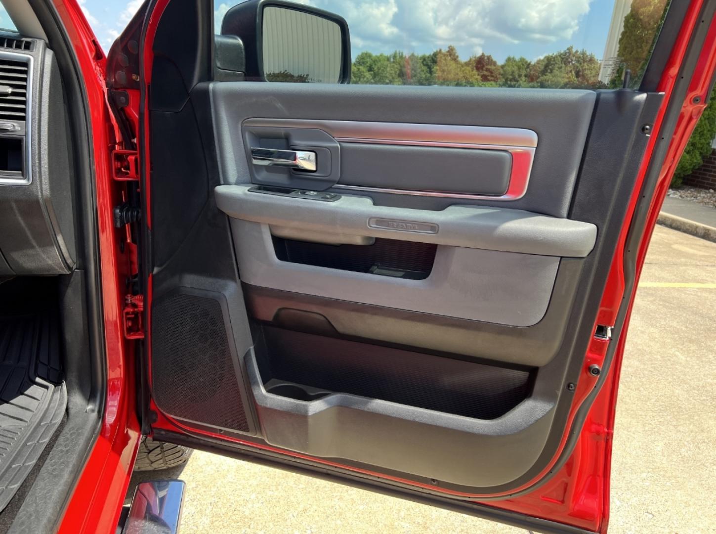 2016 RED /Gray Cloth RAM 1500 Big Horn Crew Cab 4WD (3C6RR7LT9GG) with an 5.7L V8 engine, Automatic transmission, located at 506 S. Kingshighway, Cape Girardeau, MO, 63703, (573) 235-5000, 37.294991, -89.553635 - 2016 Ram 1500 Big Horn 118xxx miles 4x4 5.7L V8 Automatic Navigation Backup Camera Power Driver Seat Bluetooth Remote Start Cruise Power Windows/Locks/Mirrors We have financing available and we accept trades! Fill out a credit application on our website or come by today! If you have any - Photo#16