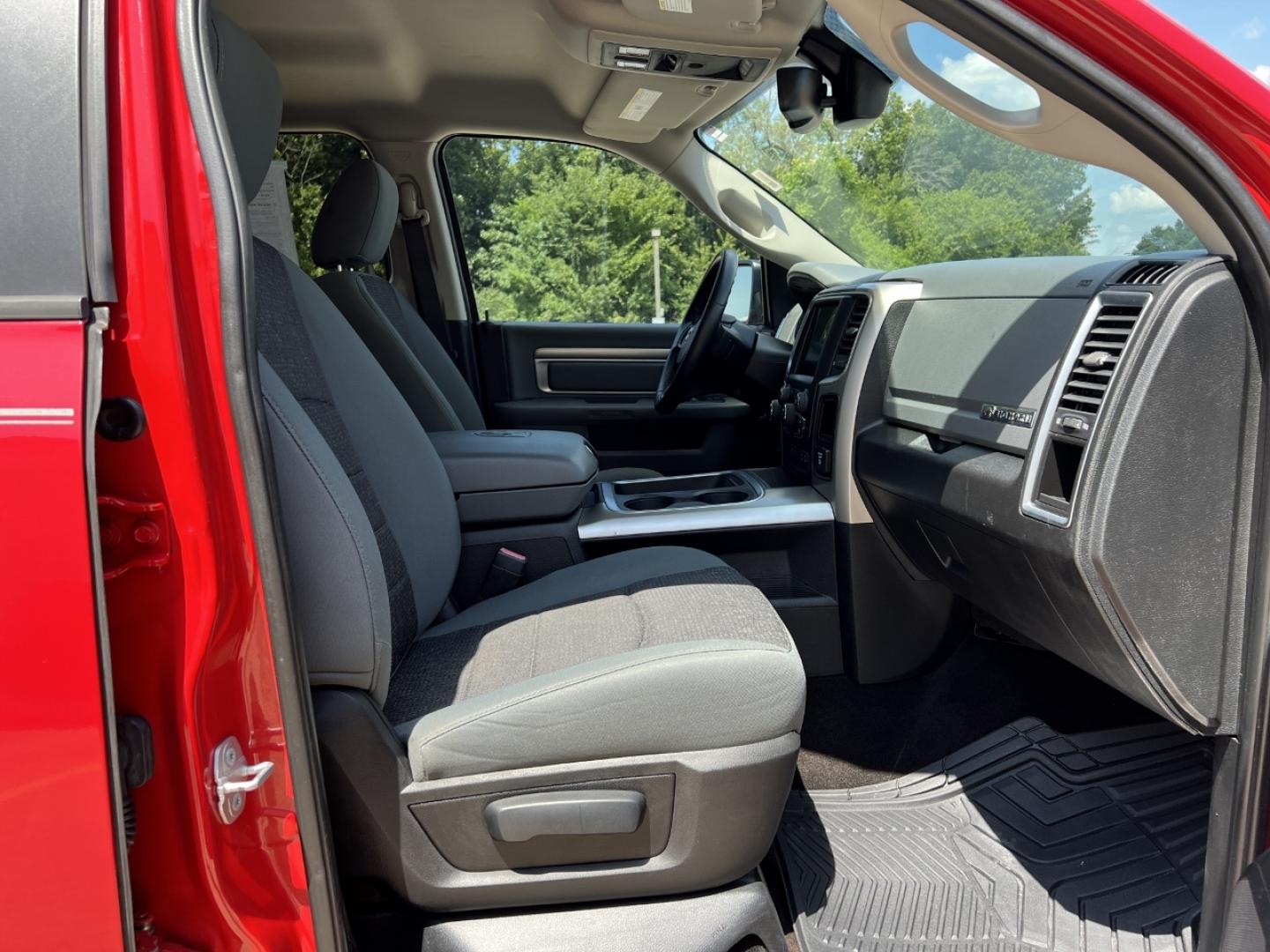 2016 RED /Gray Cloth RAM 1500 Big Horn Crew Cab 4WD (3C6RR7LT9GG) with an 5.7L V8 engine, Automatic transmission, located at 506 S. Kingshighway, Cape Girardeau, MO, 63703, (573) 235-5000, 37.294991, -89.553635 - 2016 Ram 1500 Big Horn 118xxx miles 4x4 5.7L V8 Automatic Navigation Backup Camera Power Driver Seat Bluetooth Remote Start Cruise Power Windows/Locks/Mirrors We have financing available and we accept trades! Fill out a credit application on our website or come by today! If you have any - Photo#17