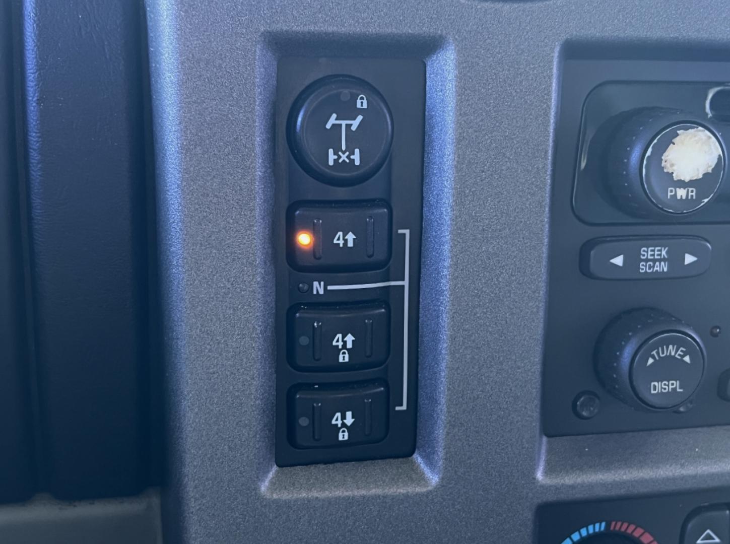 2004 TAN /Tan Hummer H2 Sport Utility (5GRGN23U84H) with an 6.0L V8 engine, Automatic transmission, located at 2990 Old Orchard Rd., Jackson, MO, 63755, 37.354214, -89.612106 - We have financing available and we accept trades! Fill out a credit application on our website or come by today! If you have any questions, give us a call at (573) 204-7777 or visit our website at firstautocredit.com. - Photo#2