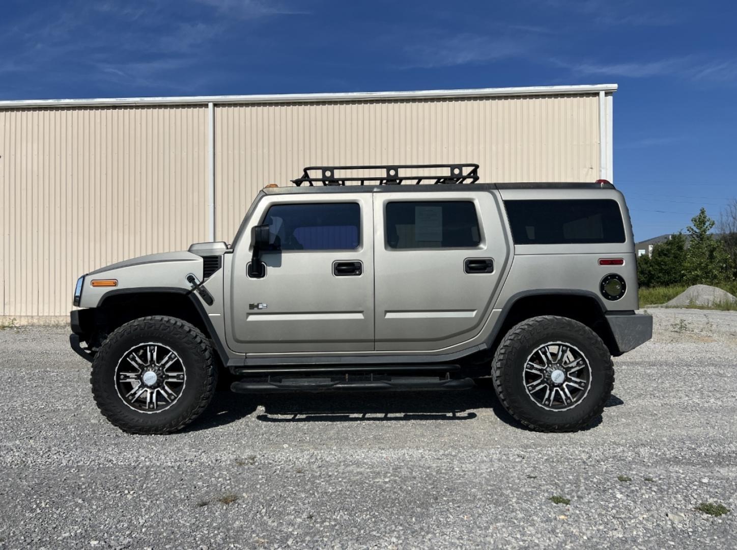 2004 TAN /Tan Hummer H2 Sport Utility (5GRGN23U84H) with an 6.0L V8 engine, Automatic transmission, located at 2990 Old Orchard Rd., Jackson, MO, 63755, 37.354214, -89.612106 - We have financing available and we accept trades! Fill out a credit application on our website or come by today! If you have any questions, give us a call at (573) 204-7777 or visit our website at firstautocredit.com. - Photo#6