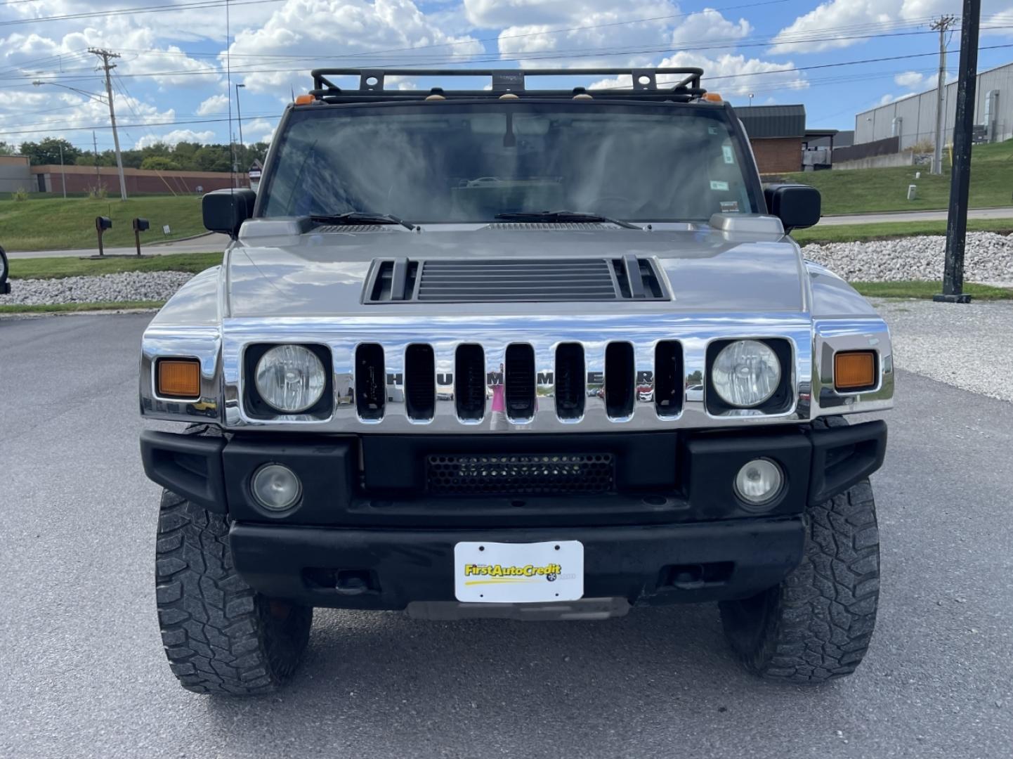 2004 TAN /Tan Hummer H2 Sport Utility (5GRGN23U84H) with an 6.0L V8 engine, Automatic transmission, located at 2990 Old Orchard Rd., Jackson, MO, 63755, 37.354214, -89.612106 - We have financing available and we accept trades! Fill out a credit application on our website or come by today! If you have any questions, give us a call at (573) 204-7777 or visit our website at firstautocredit.com. - Photo#10