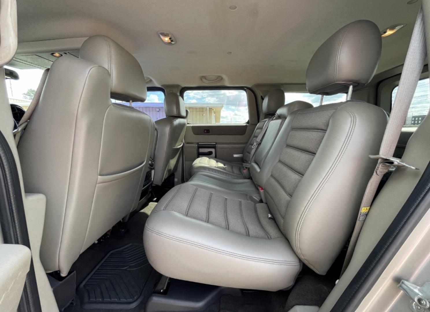 2004 TAN /Tan Hummer H2 Sport Utility (5GRGN23U84H) with an 6.0L V8 engine, Automatic transmission, located at 2990 Old Orchard Rd., Jackson, MO, 63755, 37.354214, -89.612106 - We have financing available and we accept trades! Fill out a credit application on our website or come by today! If you have any questions, give us a call at (573) 204-7777 or visit our website at firstautocredit.com. - Photo#15