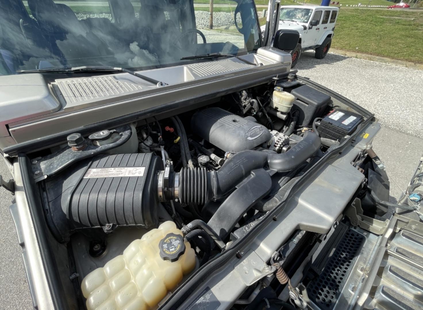 2004 TAN /Tan Hummer H2 Sport Utility (5GRGN23U84H) with an 6.0L V8 engine, Automatic transmission, located at 2990 Old Orchard Rd., Jackson, MO, 63755, 37.354214, -89.612106 - We have financing available and we accept trades! Fill out a credit application on our website or come by today! If you have any questions, give us a call at (573) 204-7777 or visit our website at firstautocredit.com. - Photo#22