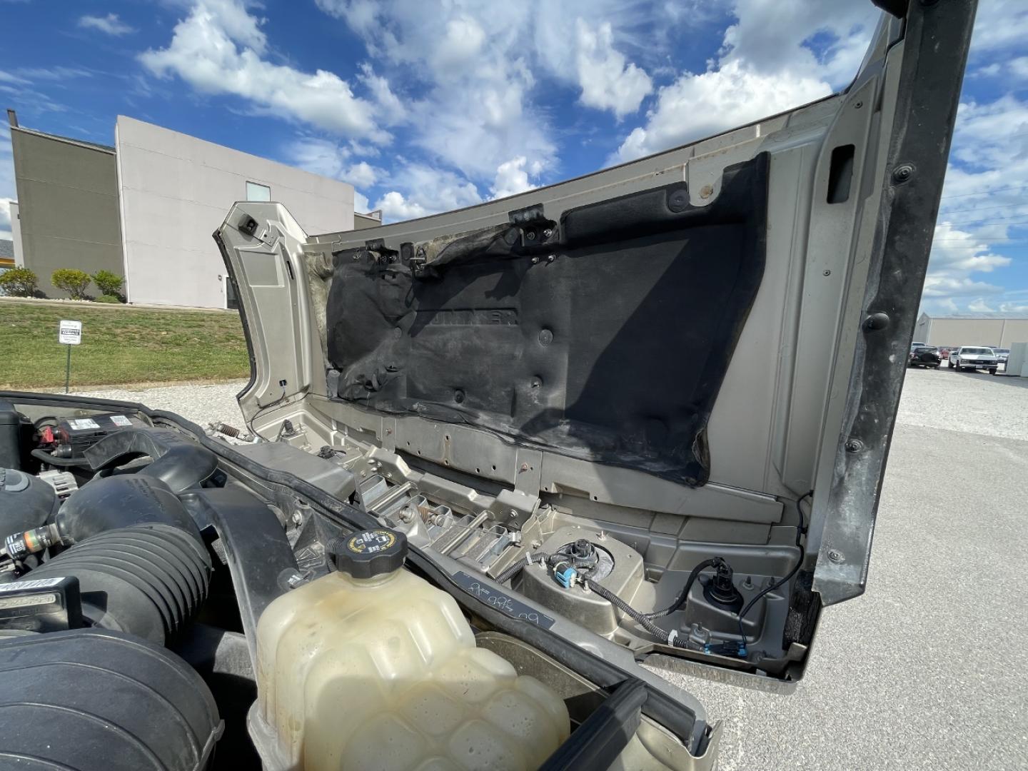 2004 TAN /Tan Hummer H2 Sport Utility (5GRGN23U84H) with an 6.0L V8 engine, Automatic transmission, located at 2990 Old Orchard Rd., Jackson, MO, 63755, 37.354214, -89.612106 - We have financing available and we accept trades! Fill out a credit application on our website or come by today! If you have any questions, give us a call at (573) 204-7777 or visit our website at firstautocredit.com. - Photo#23