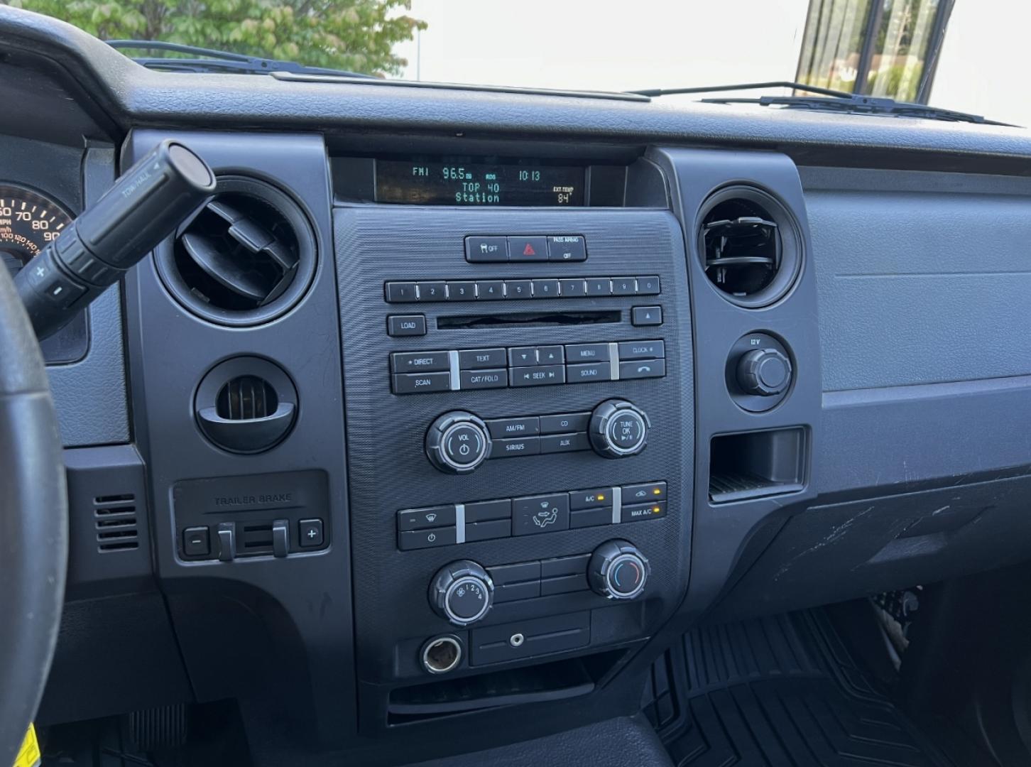 2012 WHITE /Gray Vinyl Ford F-150 XL SuperCrew 5.5-ft. Bed 2WD (1FTFW1CF8CF) with an 5.0L V8 engine, Automatic transmission, located at 506 S. Kingshighway, Cape Girardeau, MO, 63703, (573) 235-5000, 37.294991, -89.553635 - 2012 Ford F-150 XL 181xxx miles Rear Wheel Drive 5.0L V8 Automatic Cruise Power Windows/Locks/Mirrors We have financing available and we accept trades! Fill out a credit application on our website or come by today! If you have any questions, give us a call at (573) 235-5000 or visit our webs - Photo#21