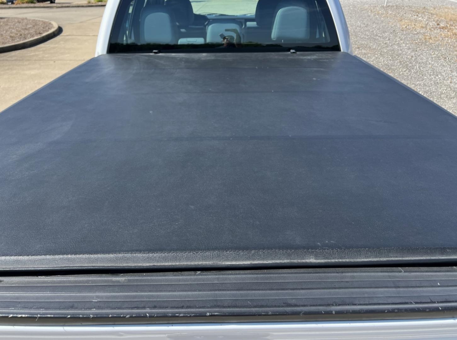 2012 WHITE /Gray Vinyl Ford F-150 XL SuperCrew 5.5-ft. Bed 2WD (1FTFW1CF8CF) with an 5.0L V8 engine, Automatic transmission, located at 506 S. Kingshighway, Cape Girardeau, MO, 63703, (573) 235-5000, 37.294991, -89.553635 - 2012 Ford F-150 XL 181xxx miles Rear Wheel Drive 5.0L V8 Automatic Cruise Power Windows/Locks/Mirrors We have financing available and we accept trades! Fill out a credit application on our website or come by today! If you have any questions, give us a call at (573) 235-5000 or visit our webs - Photo#17