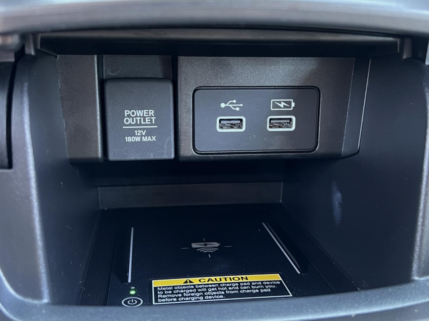 2022 WHITE /Tan Leather Honda Accord Touring 2.0T (1HGCV2F98NA) with an 2.0L 4 Cyl. TURBO engine, Automatic transmission, located at 506 S. Kingshighway, Cape Girardeau, MO, 63703, (573) 235-5000, 37.294991, -89.553635 - 2022 Honda Accord Touring 1-Owner 57xxx miles Front Wheel Drive 2.0L 4 Cyl. Automatic Leather Navigation Power/Heated/Cooled Seats Backup Camera Sunroof Bluetooth Remote Start Cruise Power Windows/Locks/Mirrors We have financing available and we accept trades! Fill out a credit applic - Photo#28
