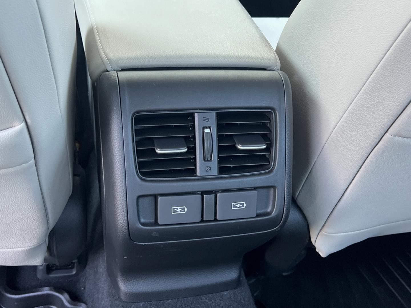 2022 WHITE /Tan Leather Honda Accord Touring 2.0T (1HGCV2F98NA) with an 2.0L 4 Cyl. TURBO engine, Automatic transmission, located at 506 S. Kingshighway, Cape Girardeau, MO, 63703, (573) 235-5000, 37.294991, -89.553635 - 2022 Honda Accord Touring 1-Owner 57xxx miles Front Wheel Drive 2.0L 4 Cyl. Automatic Leather Navigation Power/Heated/Cooled Seats Backup Camera Sunroof Bluetooth Remote Start Cruise Power Windows/Locks/Mirrors We have financing available and we accept trades! Fill out a credit applic - Photo#35