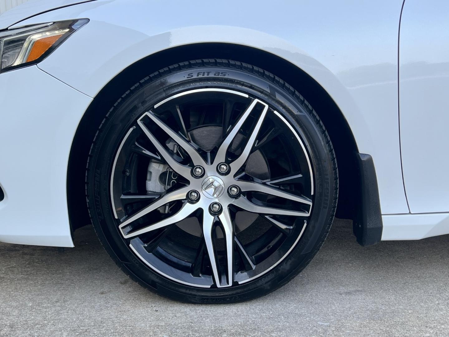 2022 WHITE /Tan Leather Honda Accord Touring 2.0T (1HGCV2F98NA) with an 2.0L 4 Cyl. TURBO engine, Automatic transmission, located at 506 S. Kingshighway, Cape Girardeau, MO, 63703, (573) 235-5000, 37.294991, -89.553635 - 2022 Honda Accord Touring 1-Owner 57xxx miles Front Wheel Drive 2.0L 4 Cyl. Automatic Leather Navigation Power/Heated/Cooled Seats Backup Camera Sunroof Bluetooth Remote Start Cruise Power Windows/Locks/Mirrors We have financing available and we accept trades! Fill out a credit applic - Photo#39